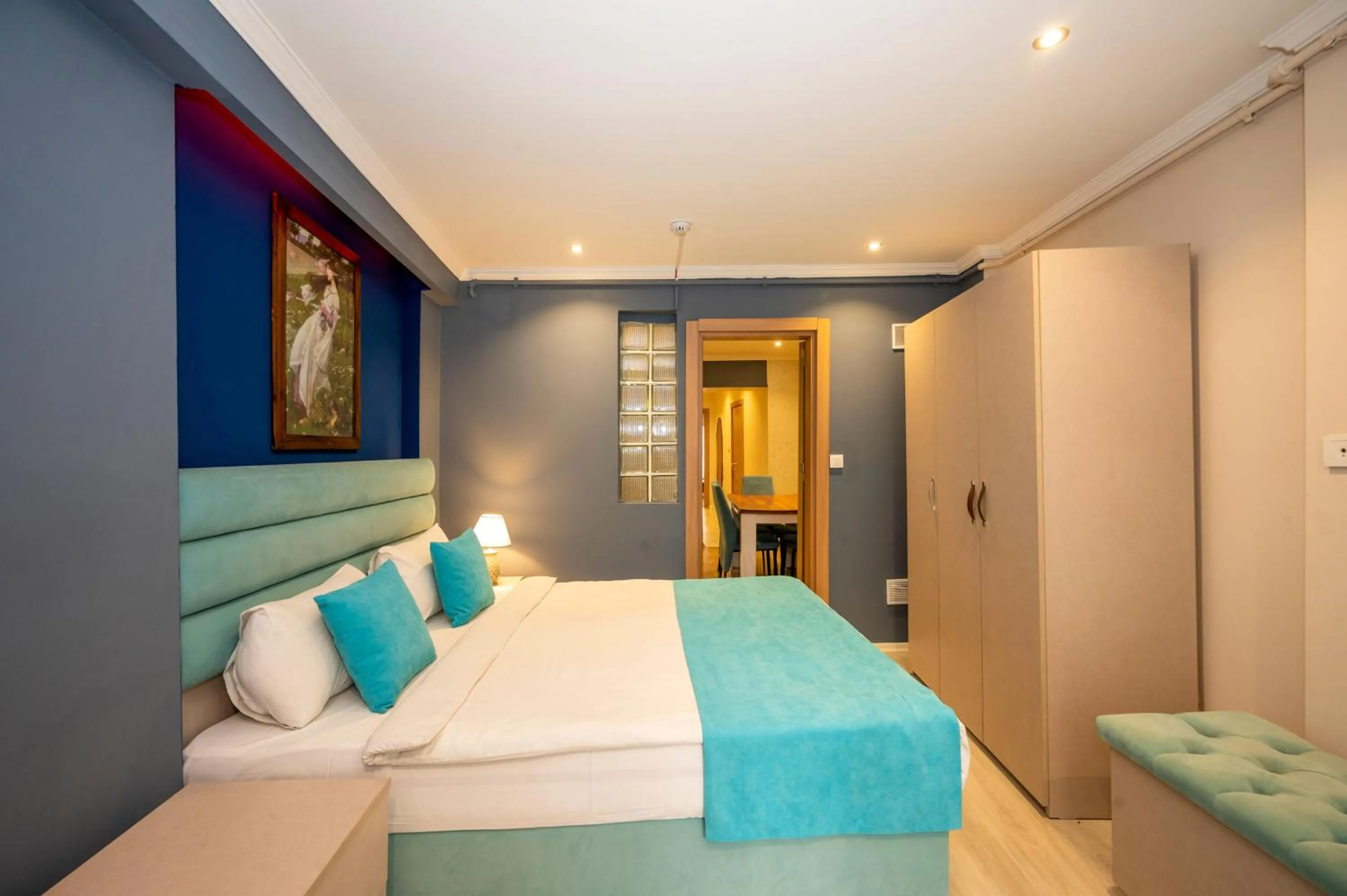 Bed in Marida Suit - Istanbul Taksim