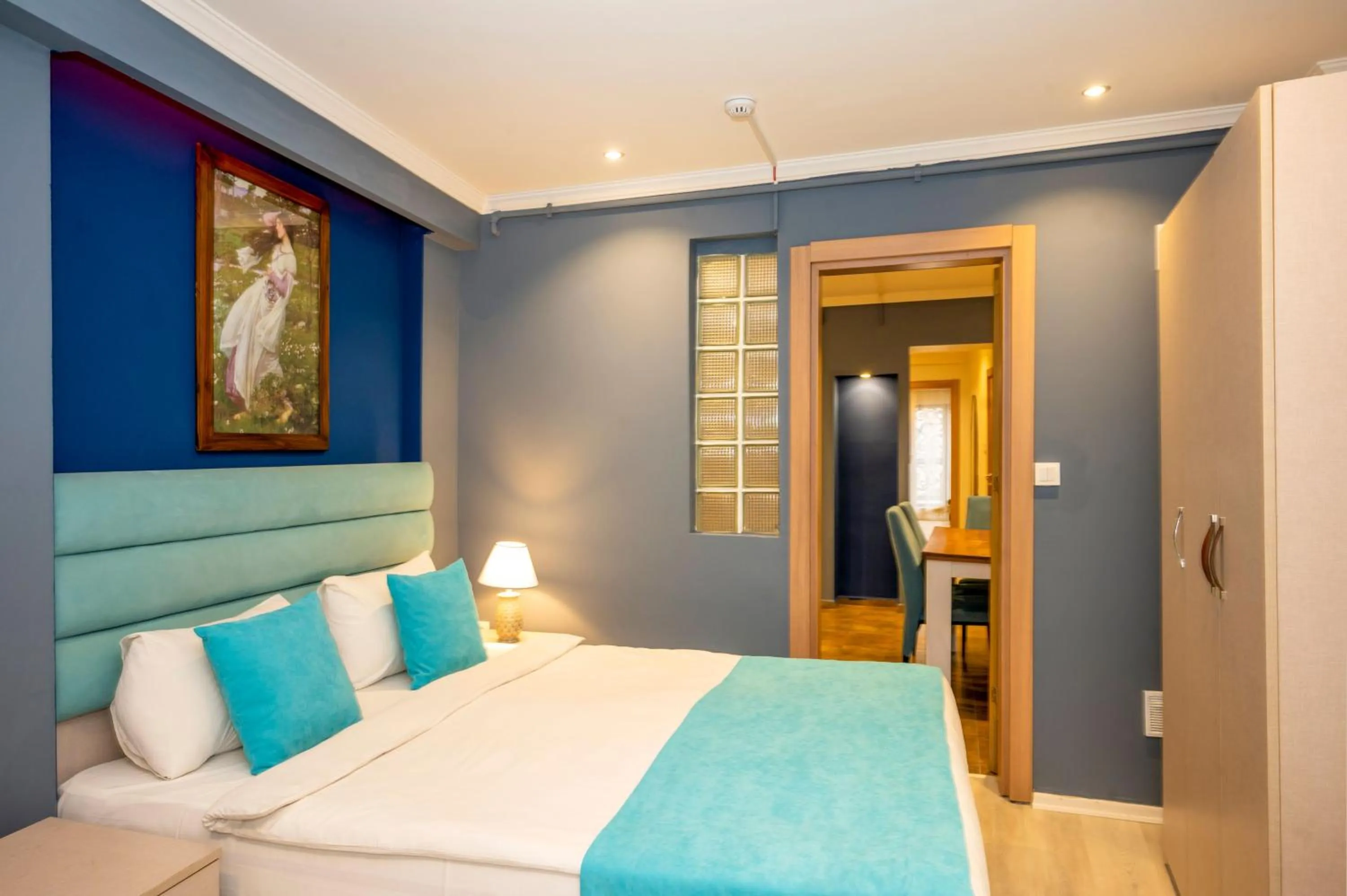 Bed in Marida Suit - Istanbul Taksim