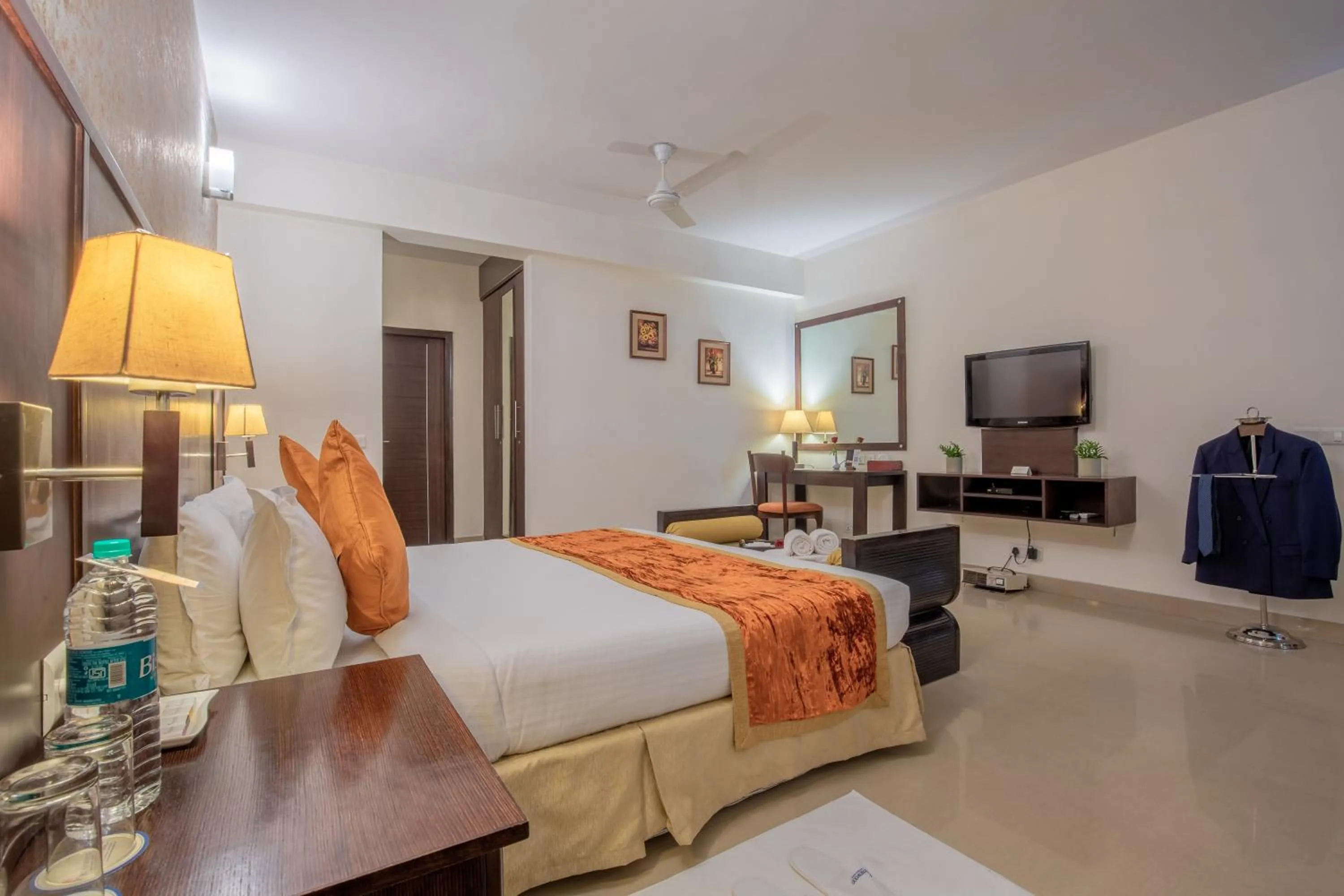 Bathroom in Rosewood Apartment Hotel - Pantnagar