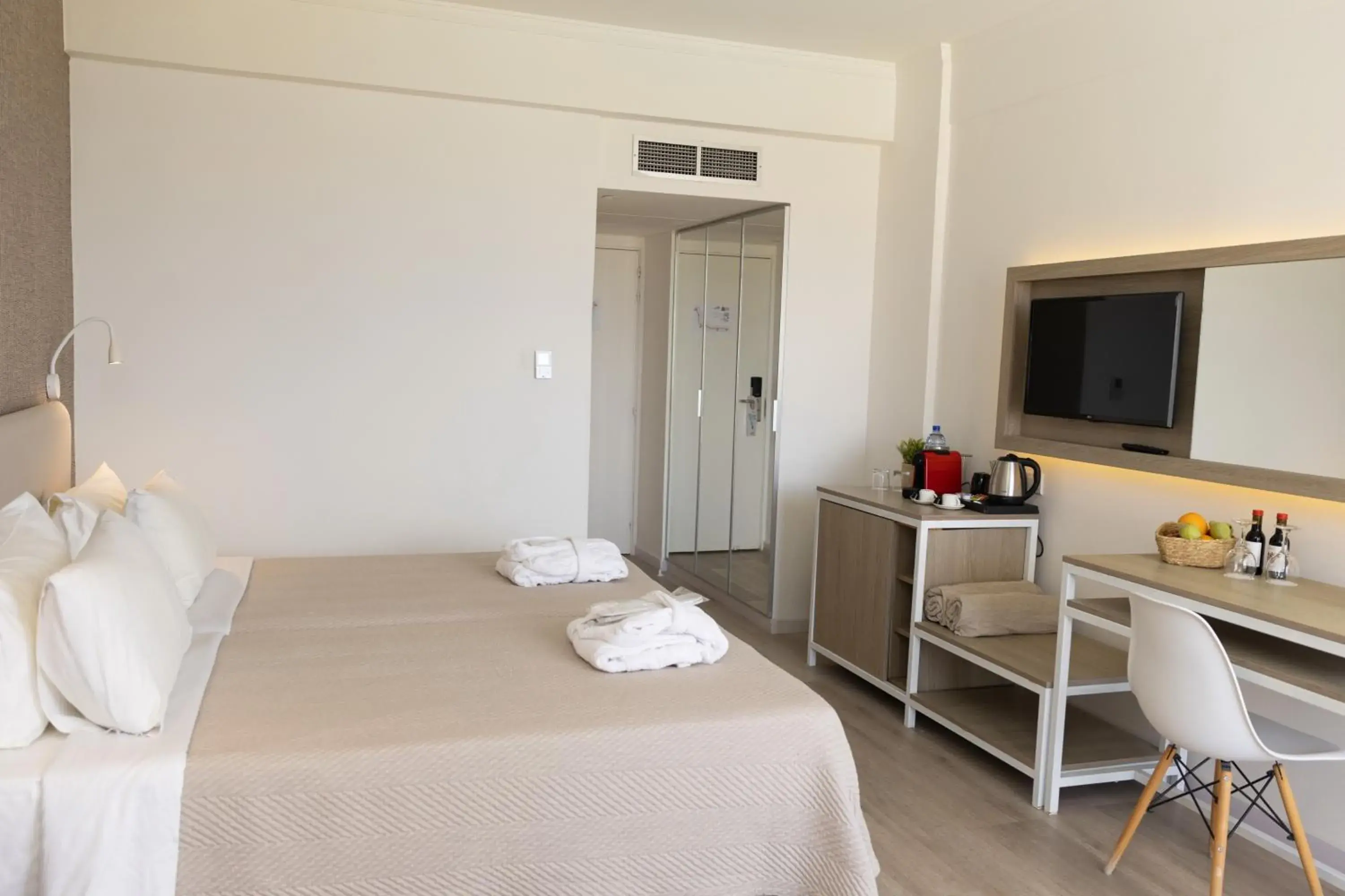 Bed in Venus Beach Hotel Bed in Venus Beach Hotel