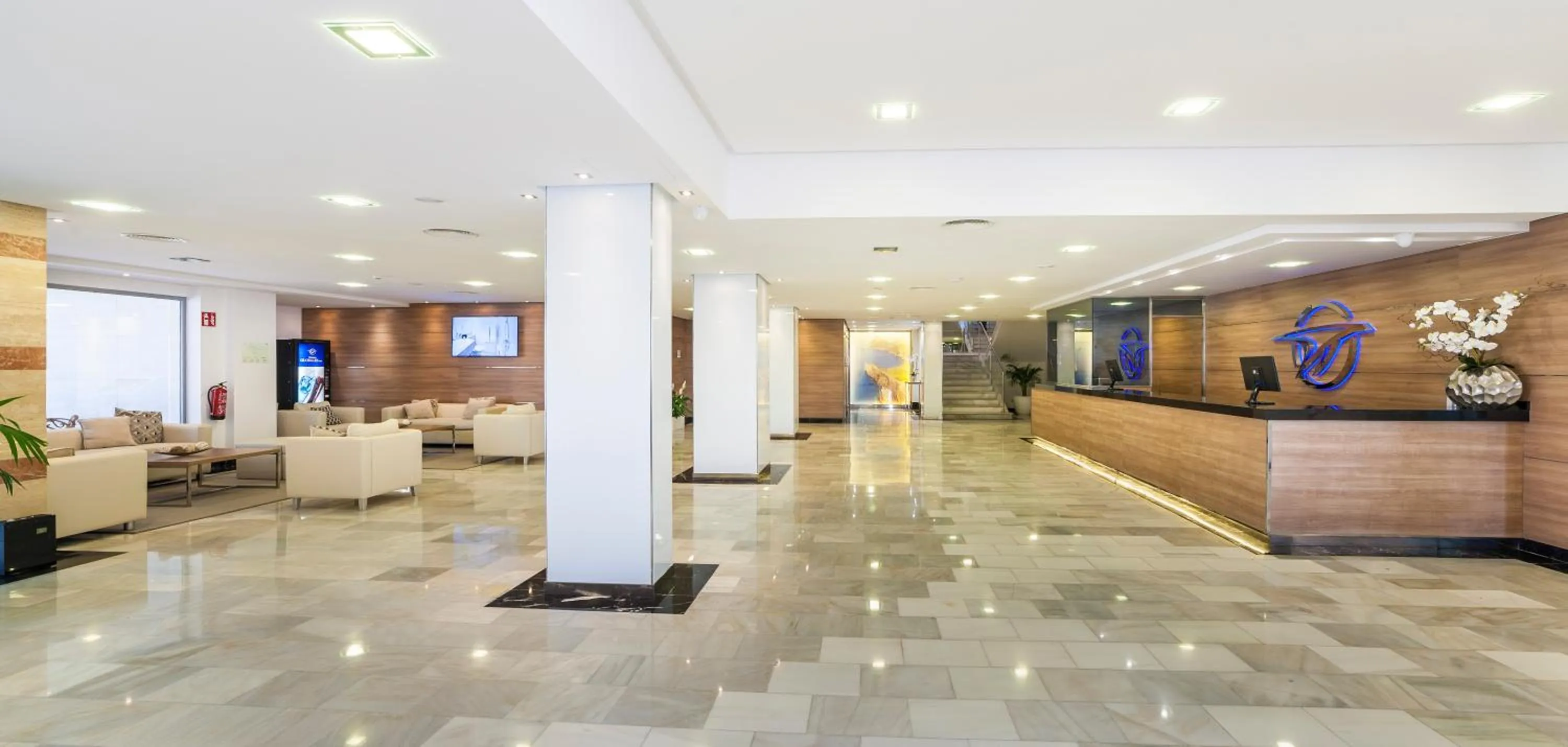 Lobby or reception in Globales Santa Lucia - Adults Only 18