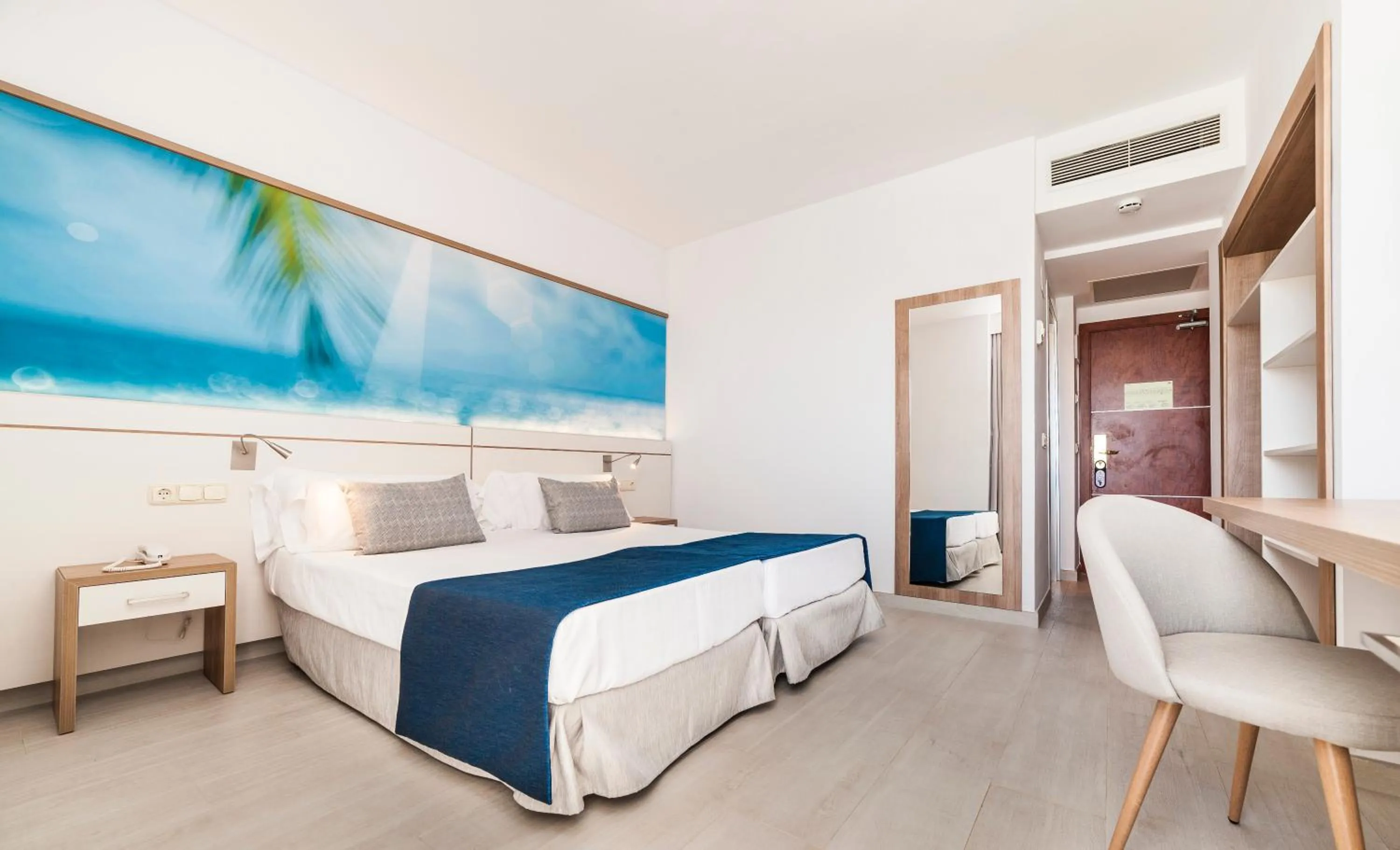 Bedroom, Bed in Globales Santa Lucia - Adults Only 18