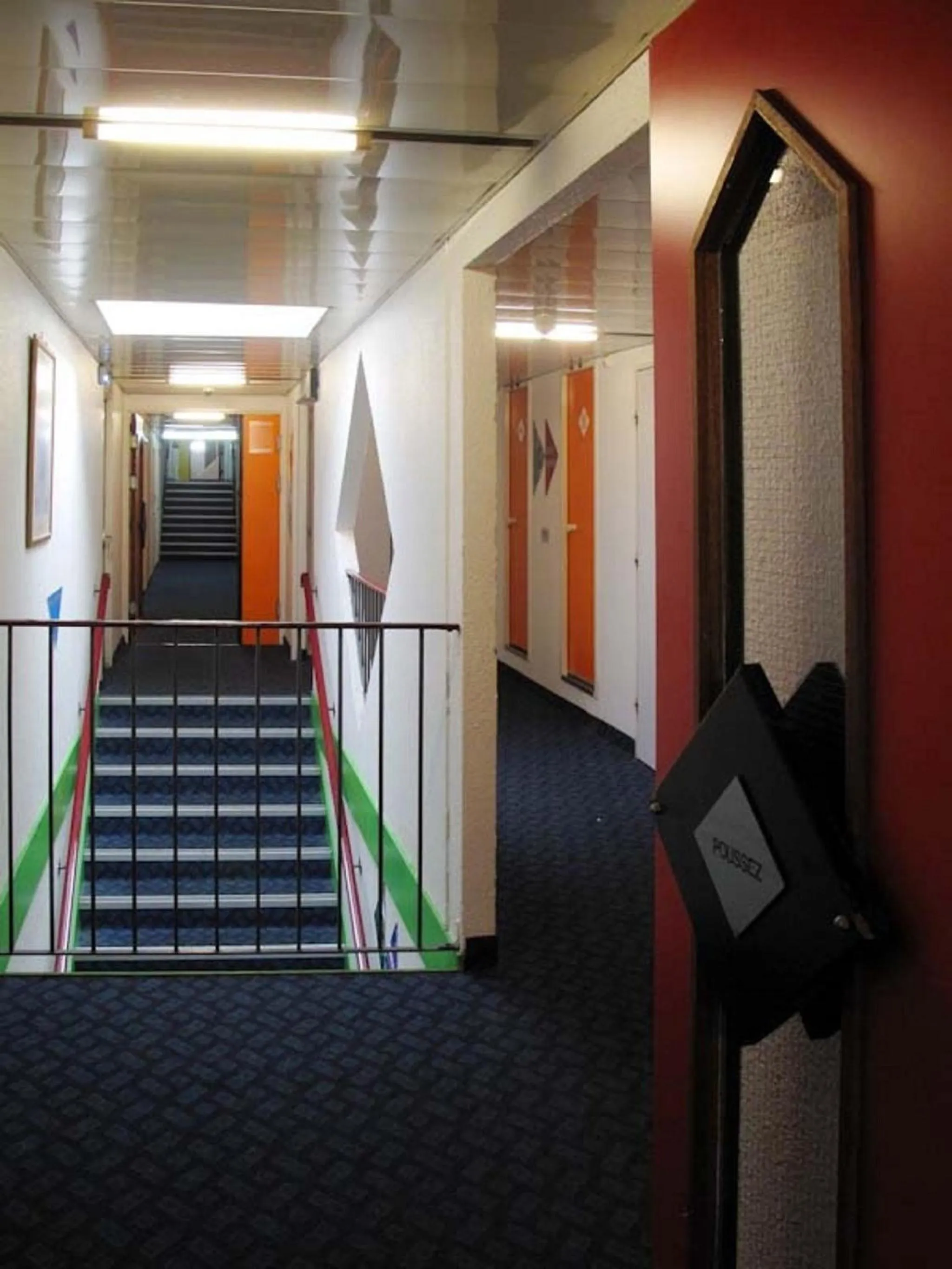 Shower in Lemon Hotel - Rouen