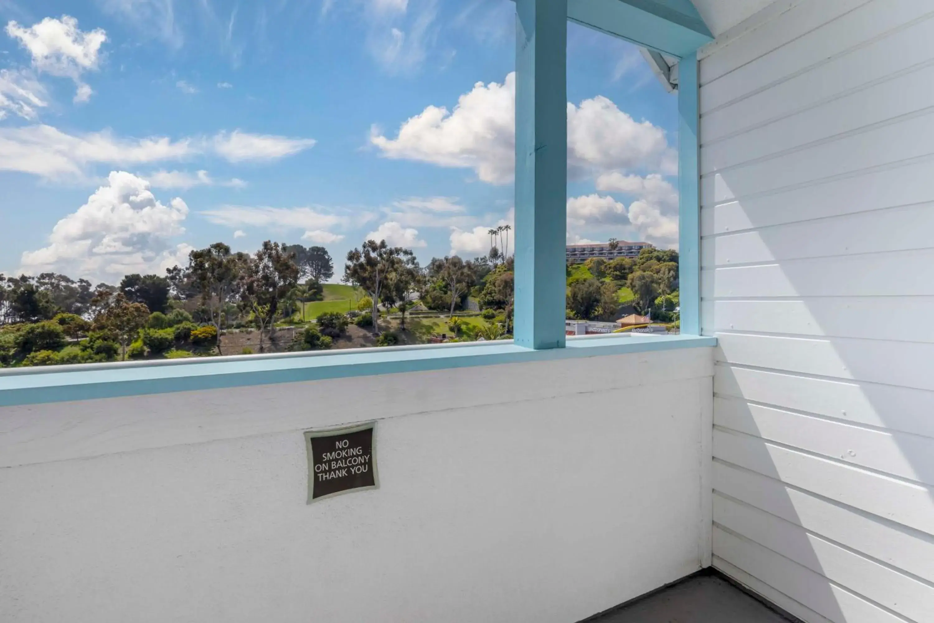Bedroom in Best Western Plus Marina Shores Hotel Bedroom in Best Western Plus Marina Shores Hotel