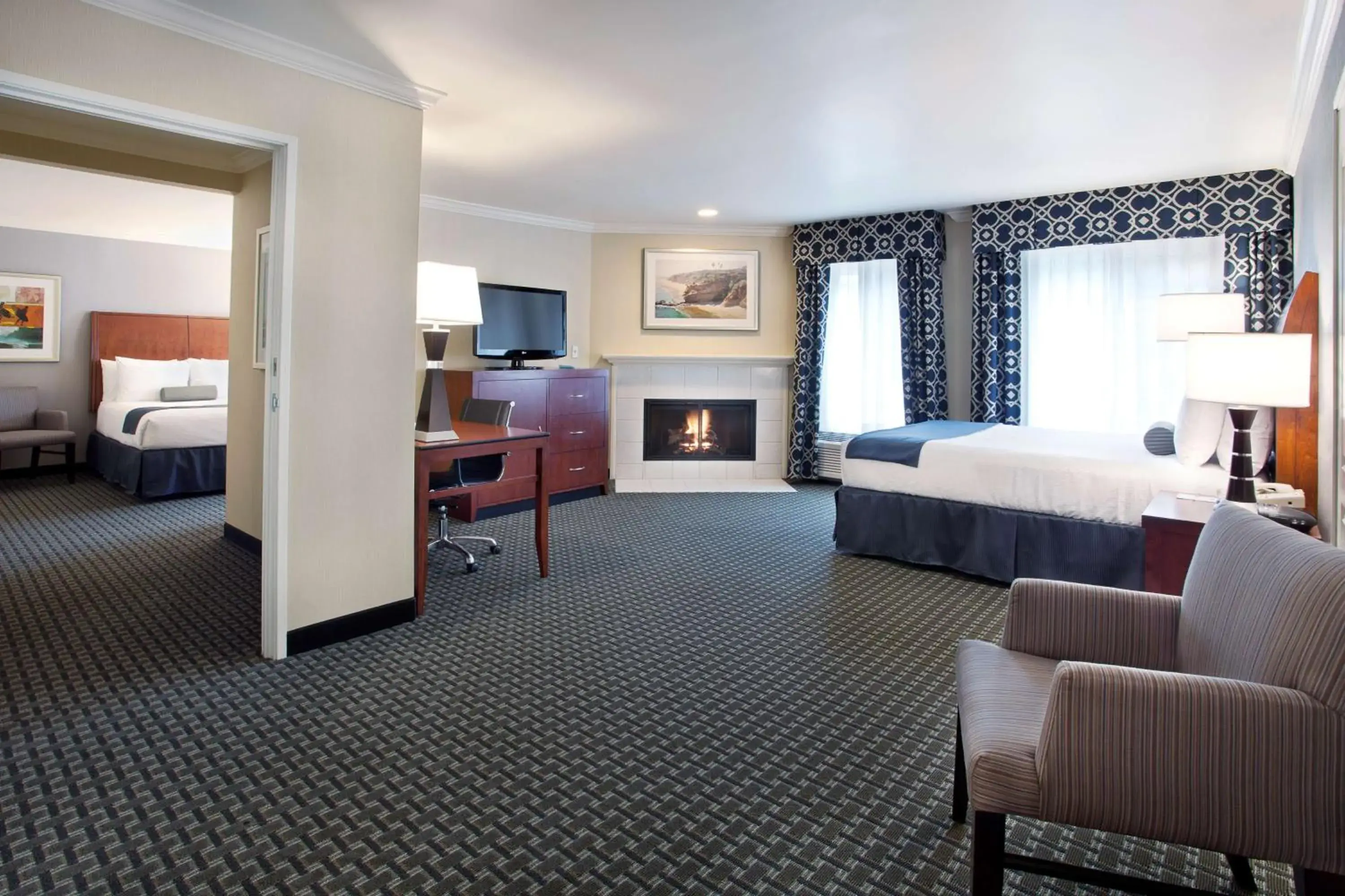 Queen Room in Best Western Plus Marina Shores Hotel Queen Room in Best Western Plus Marina Shores Hotel