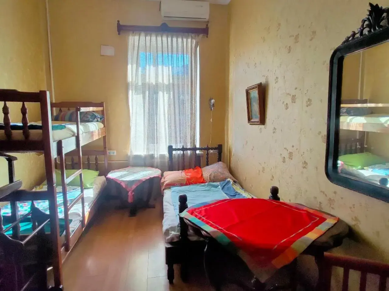 Triple Room in Guest House Irina Tbilisi Triple Room in Guest House Irina Tbilisi