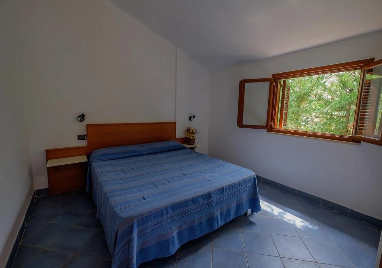 Bed in Macinelle