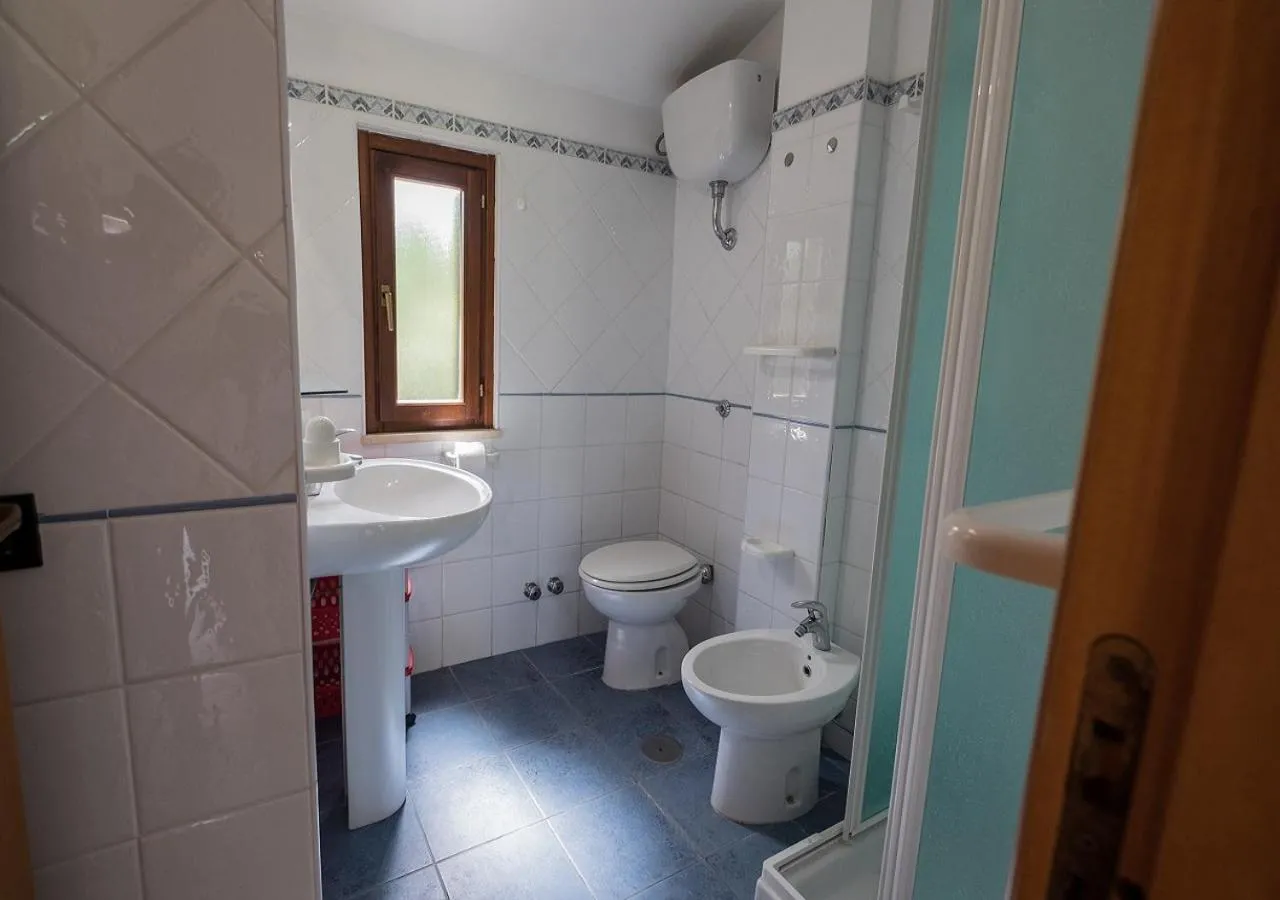 Toilet in Macinelle