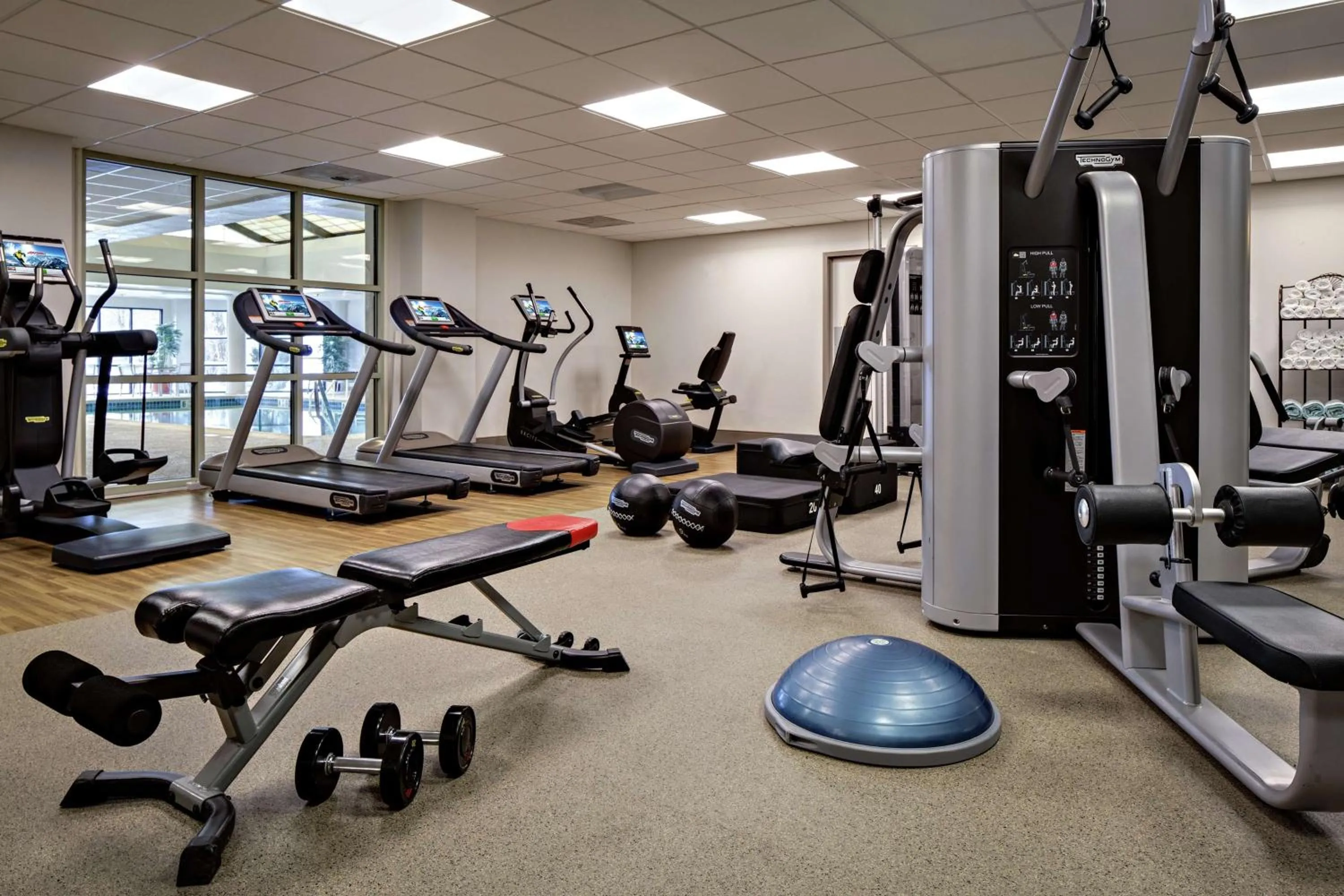 Fitness centre/facilities in DoubleTree by Hilton Fairfield Hotel & Suites