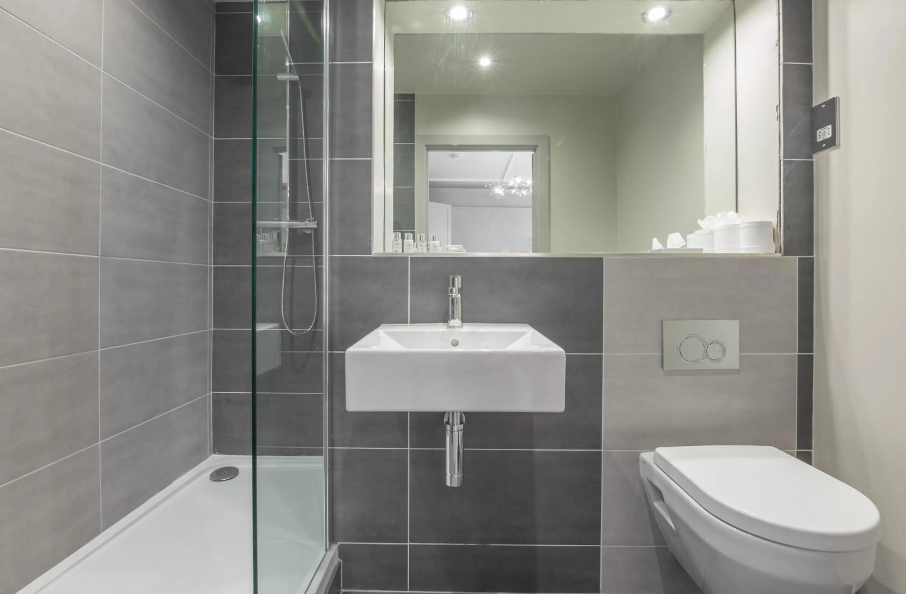 Bathroom in St Valery Boutique Bed + Breakfast