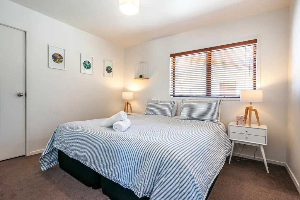 Bedroom, Bed in Onetangi Beach Apartments