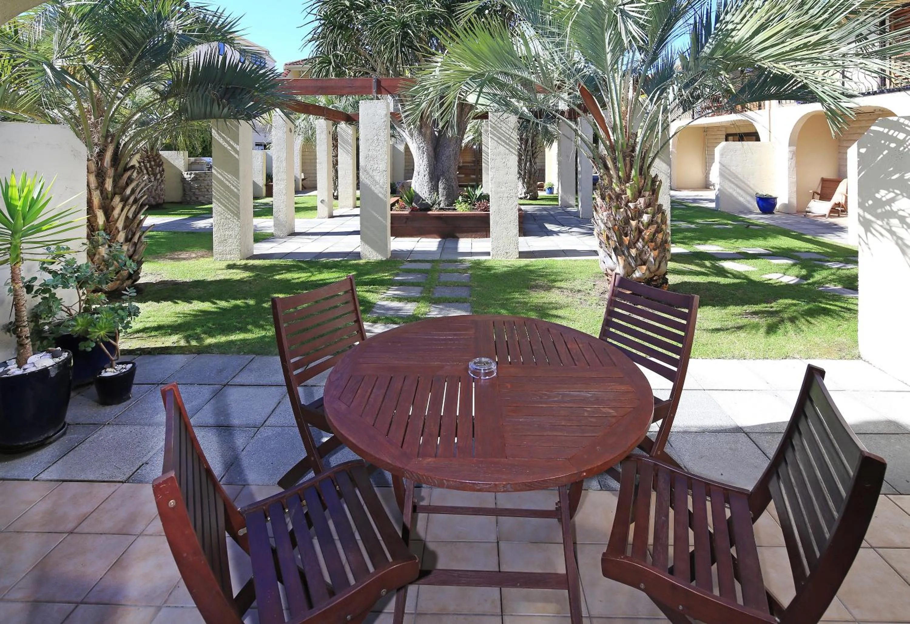 Onetangi Beach Apartments