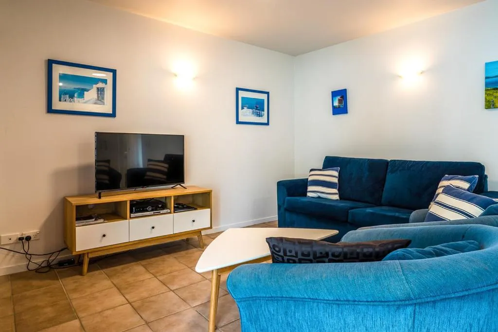 Onetangi Beach Apartments