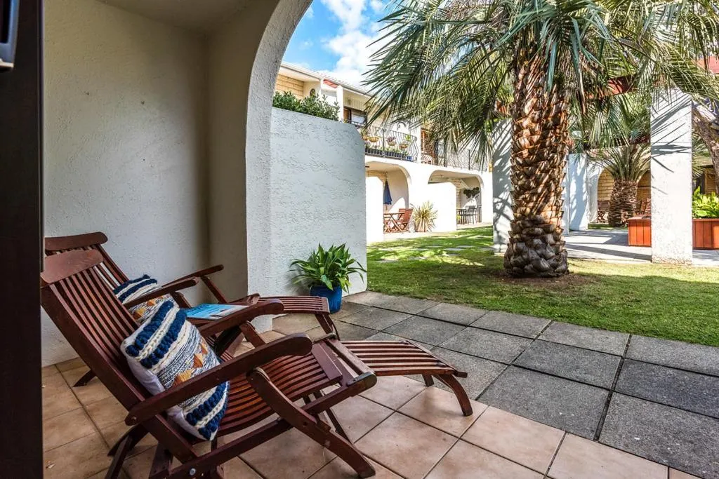 Onetangi Beach Apartments