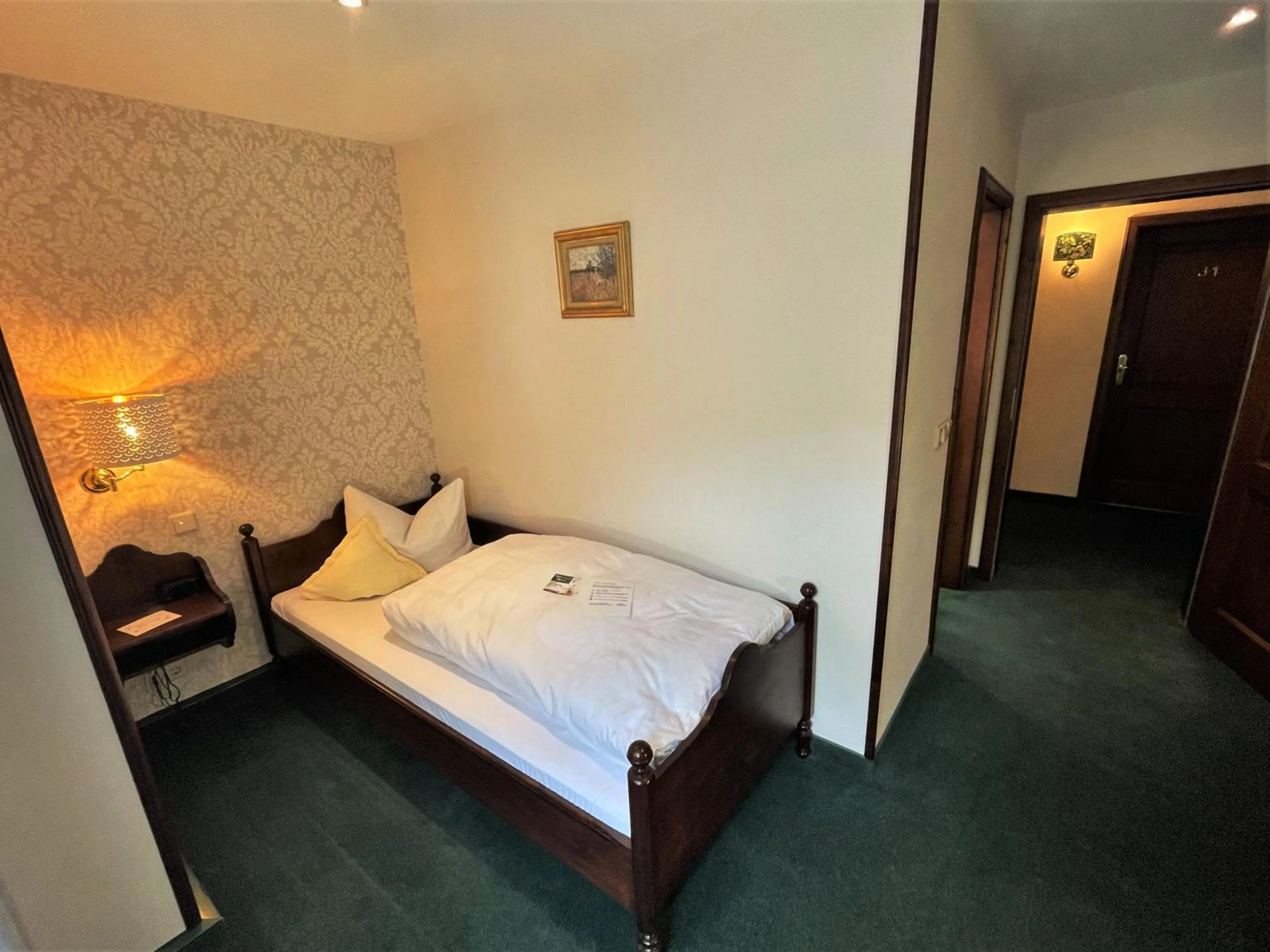 Bed in Flair-Hotel Waldfrieden