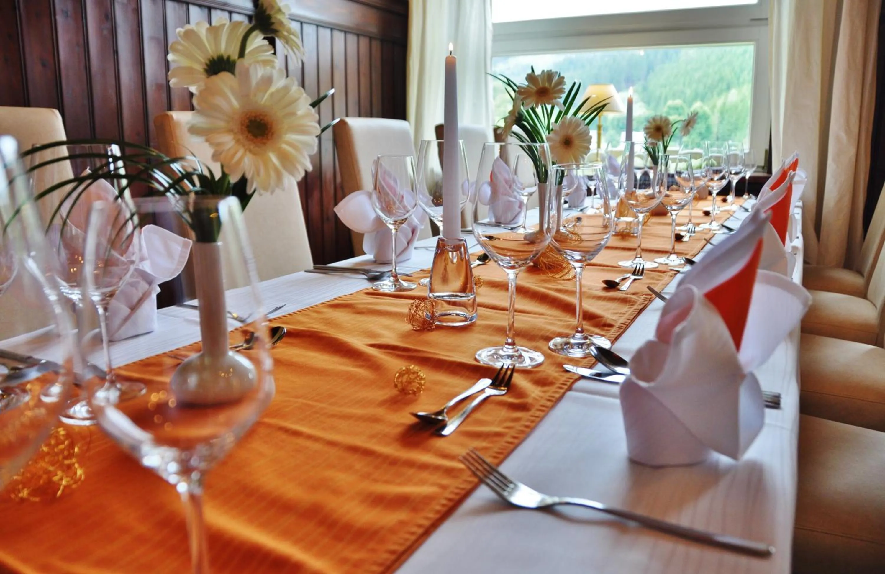 Restaurant/places to eat in Flair-Hotel Waldfrieden