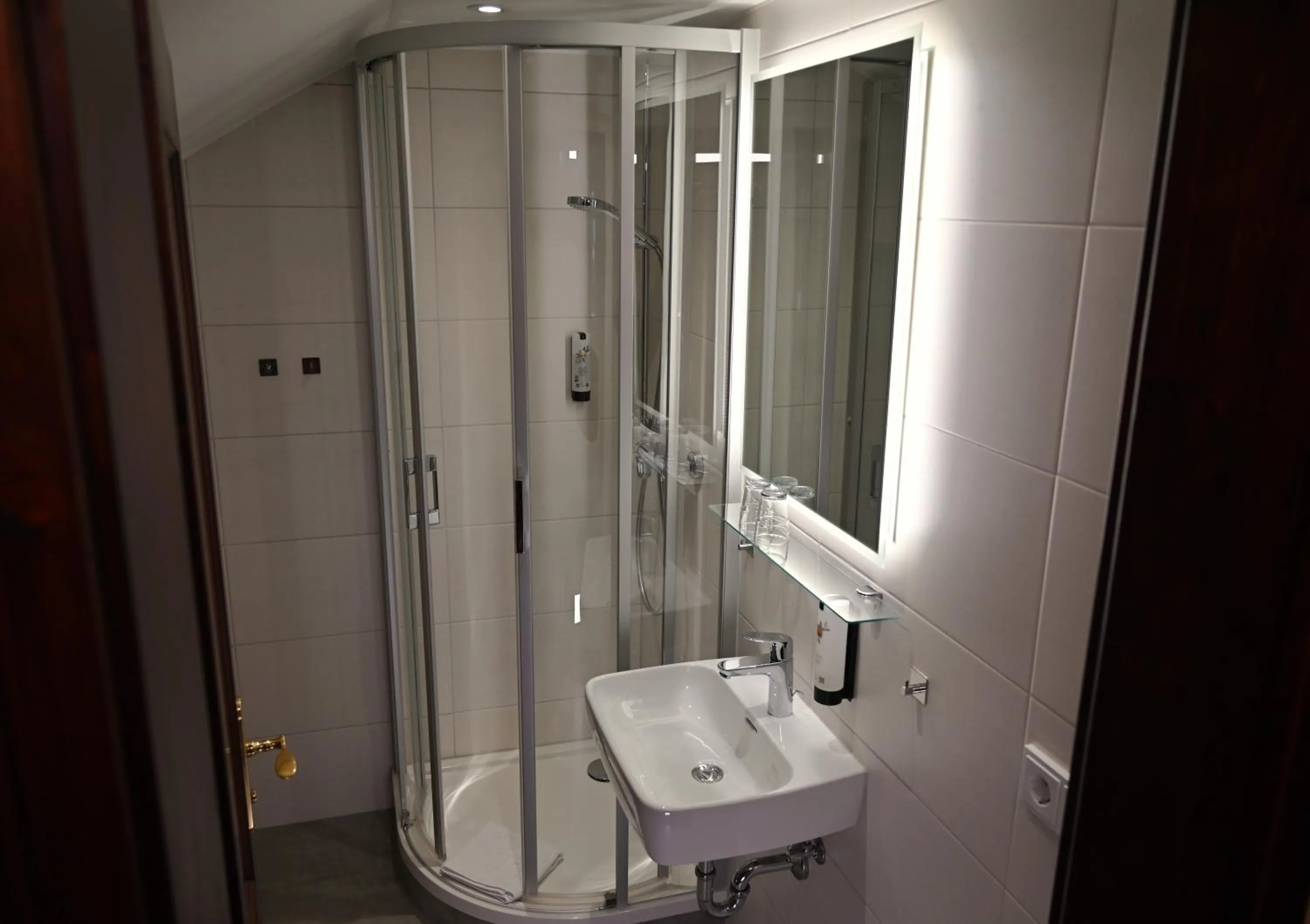 Shower in Flair-Hotel Waldfrieden