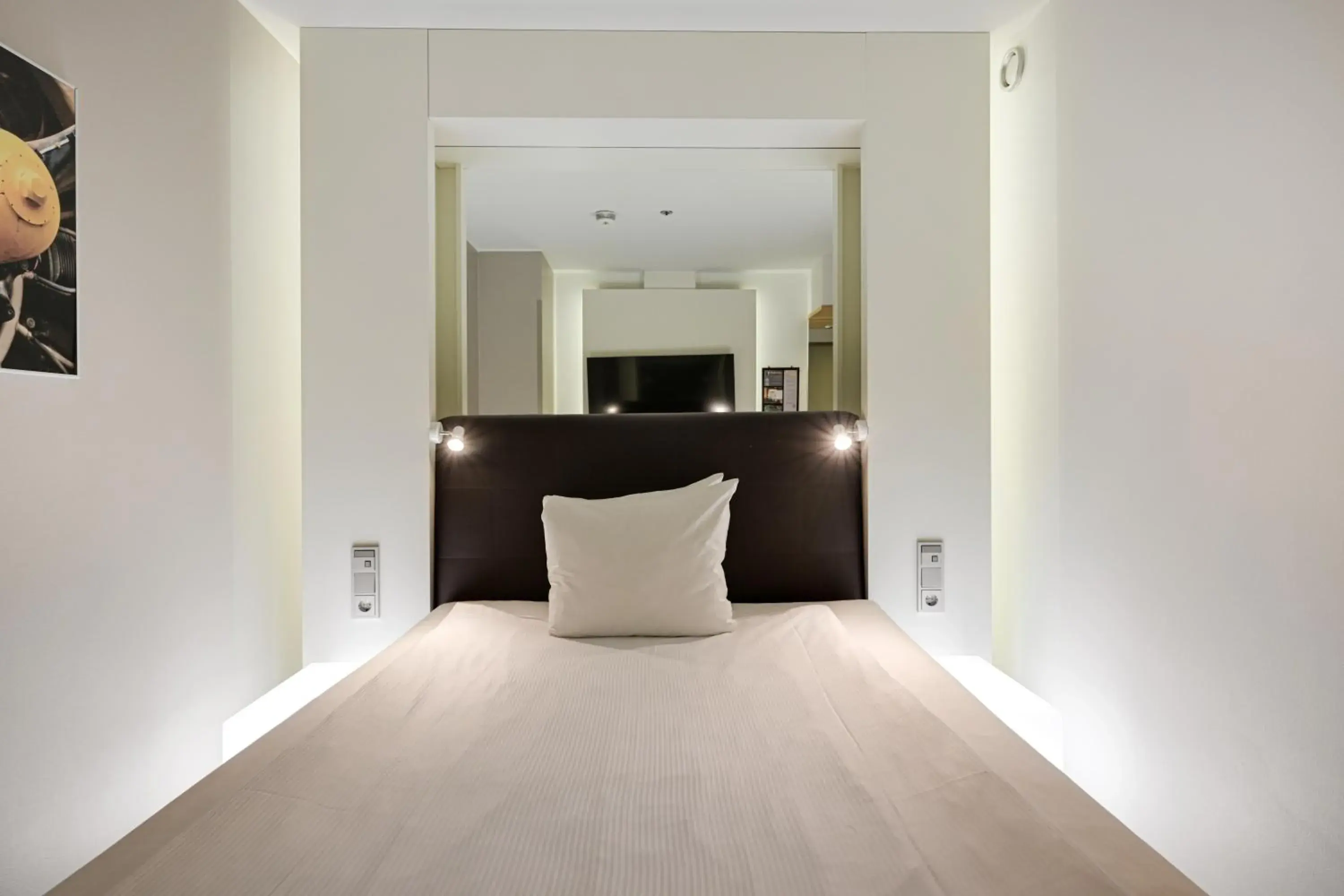 Bed in Comfort Hotel Xpress Helsinki Airport Terminal Bed in Comfort Hotel Xpress Helsinki Airport Terminal
