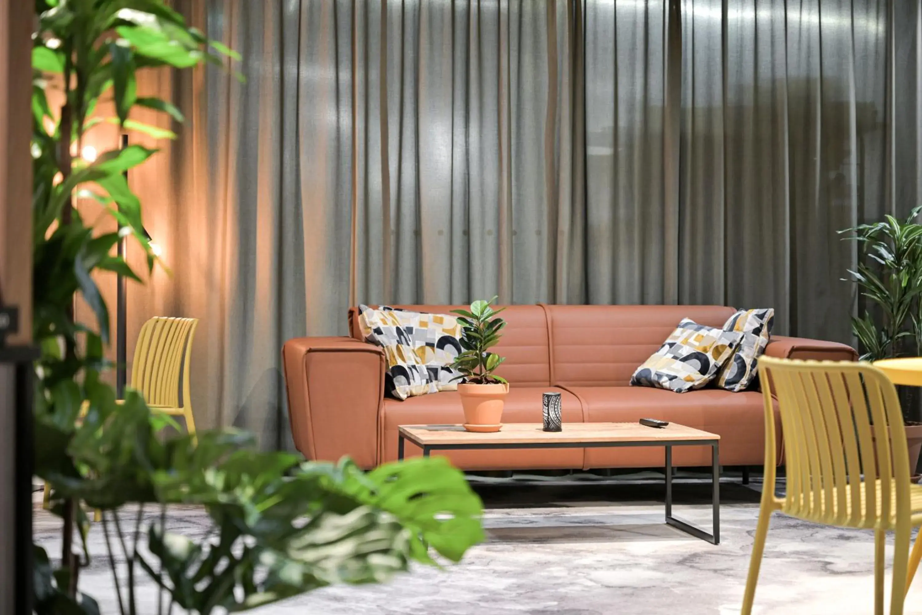 Living room in Comfort Hotel Xpress Helsinki Airport Terminal Living room in Comfort Hotel Xpress Helsinki Airport Terminal