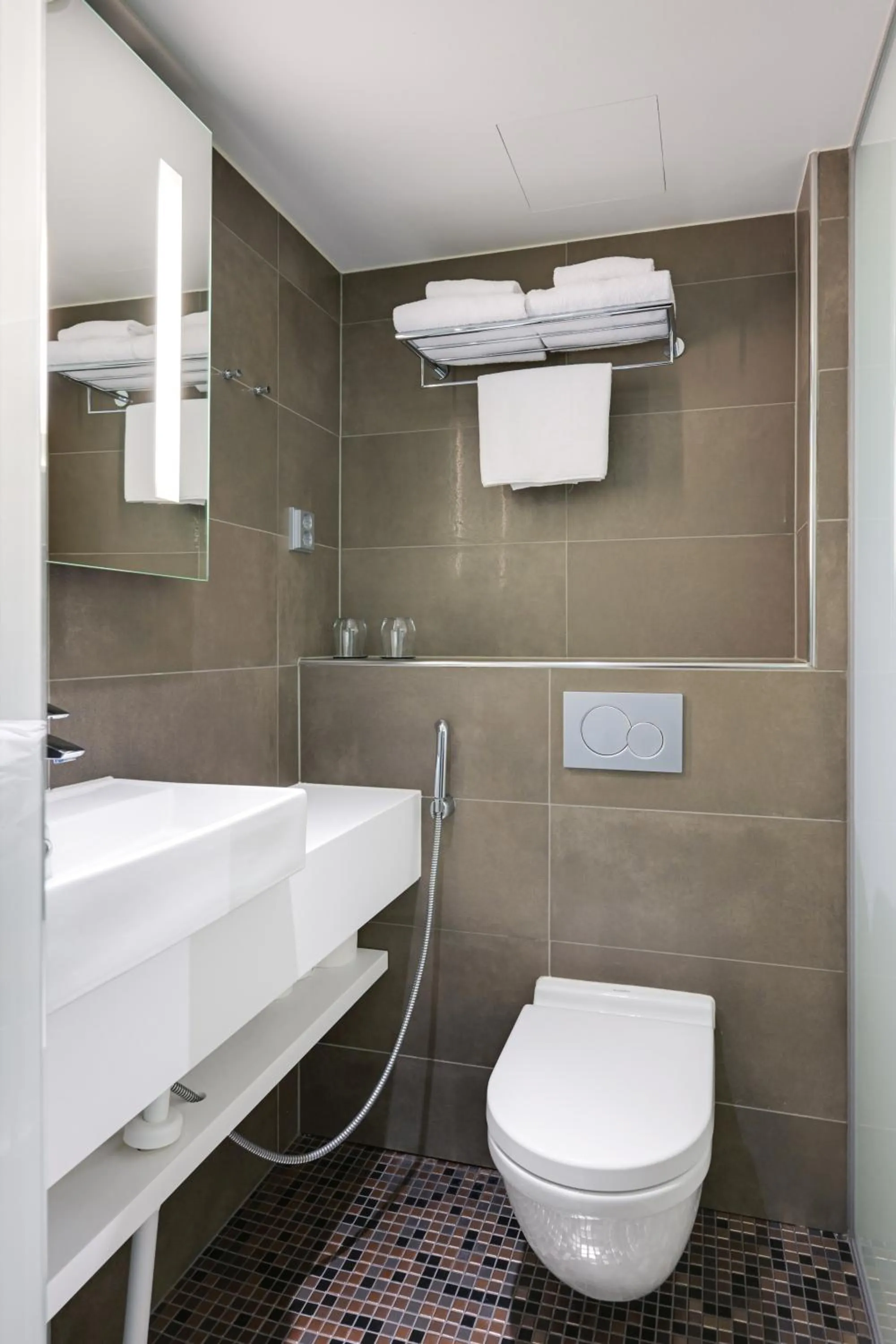 Bathroom in Comfort Hotel Xpress Helsinki Airport Terminal