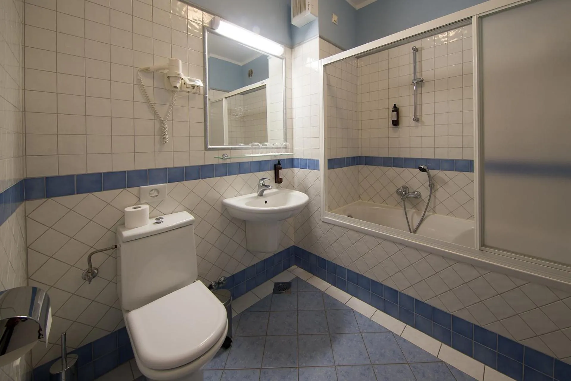 Shower in Hotel Kozana