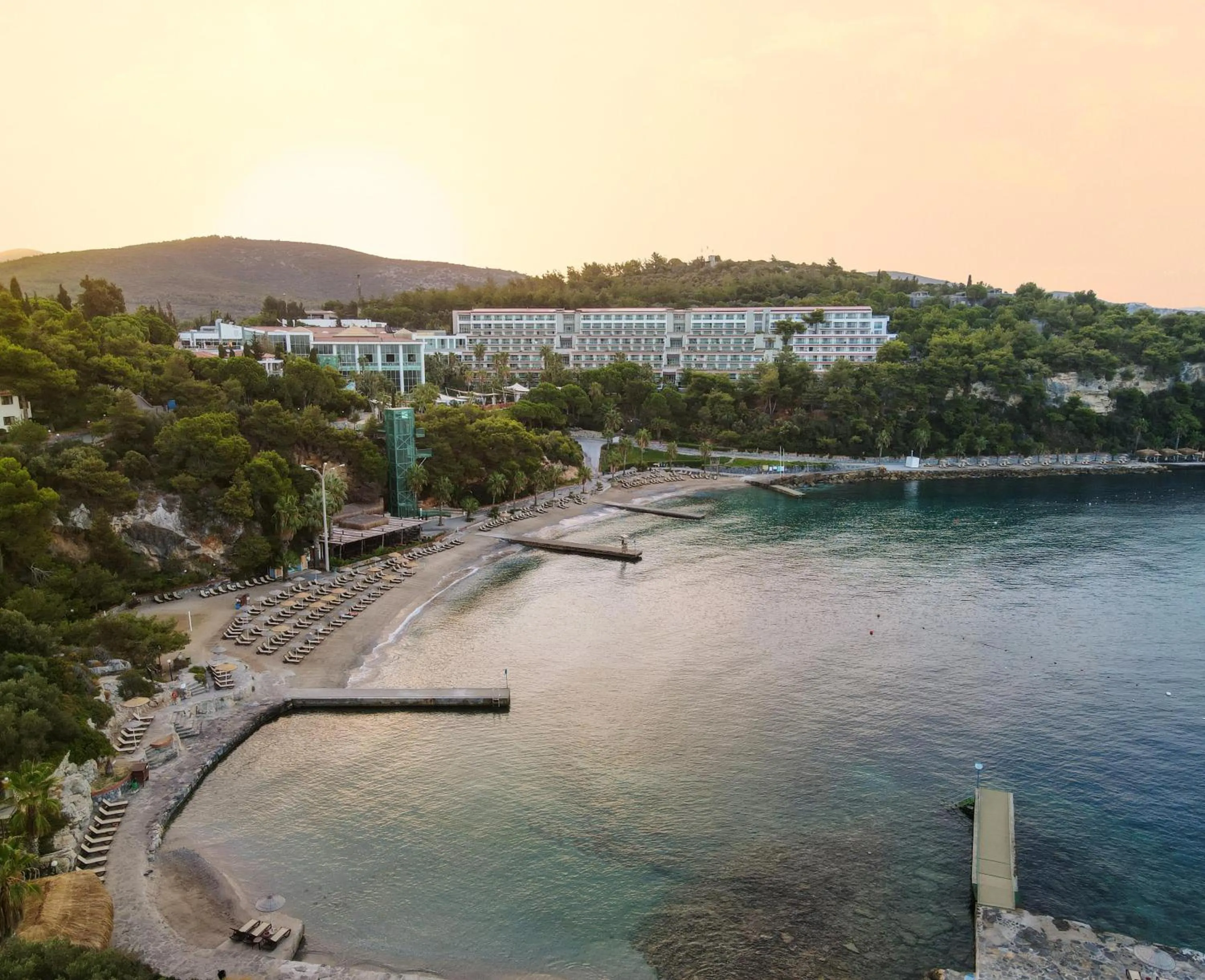 Day in Pine Bay Holiday Resort