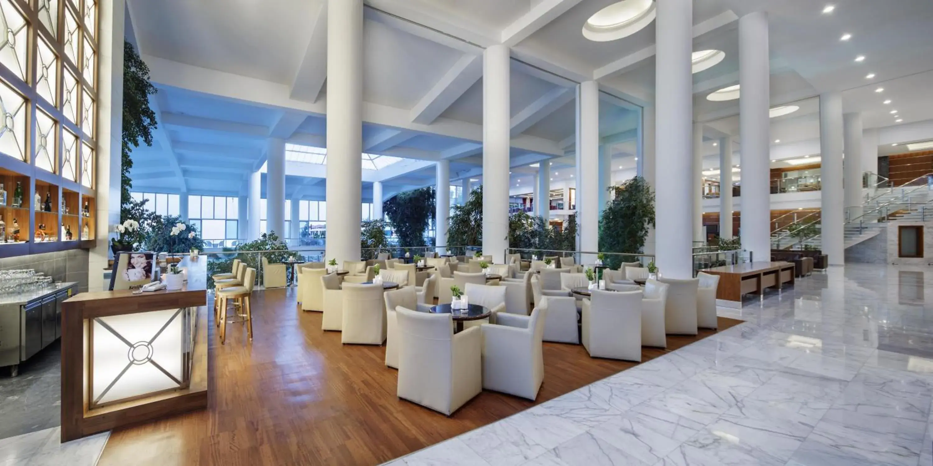 Lounge or bar in Pine Bay Holiday Resort Lounge or bar in Pine Bay Holiday Resort