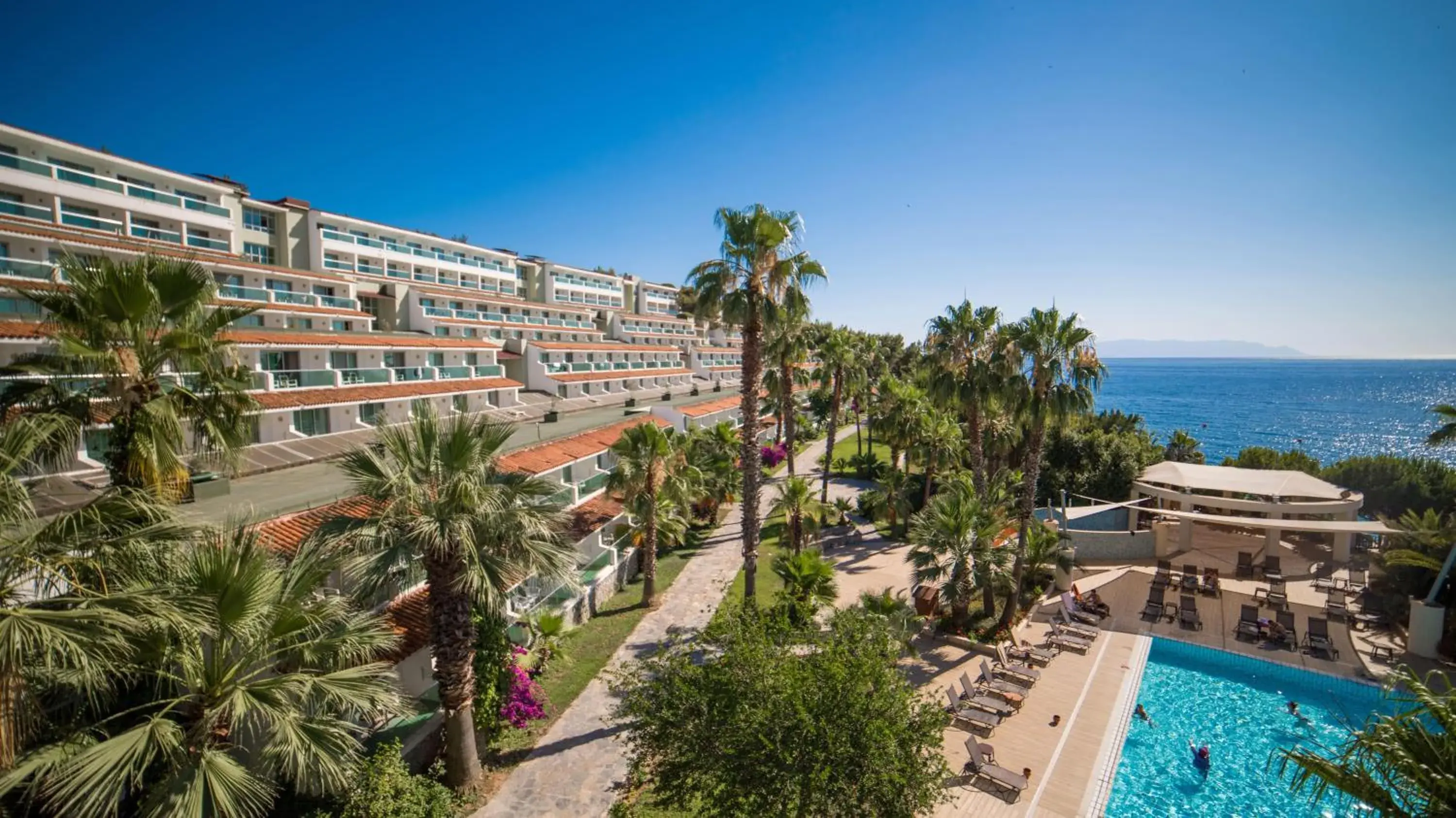 Swimming pool in Pine Bay Holiday Resort Swimming pool in Pine Bay Holiday Resort