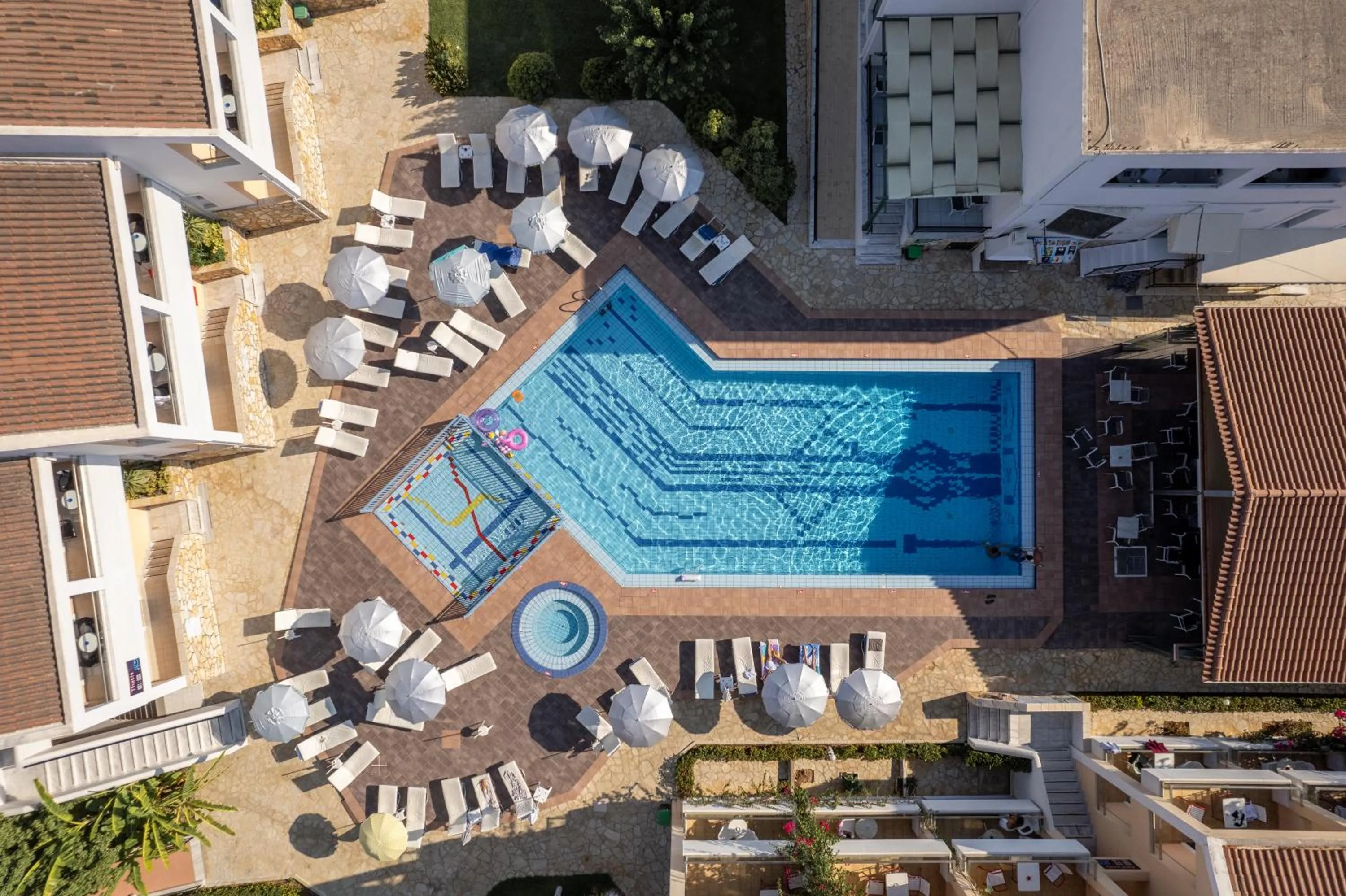 Property building in Oscar Hotel