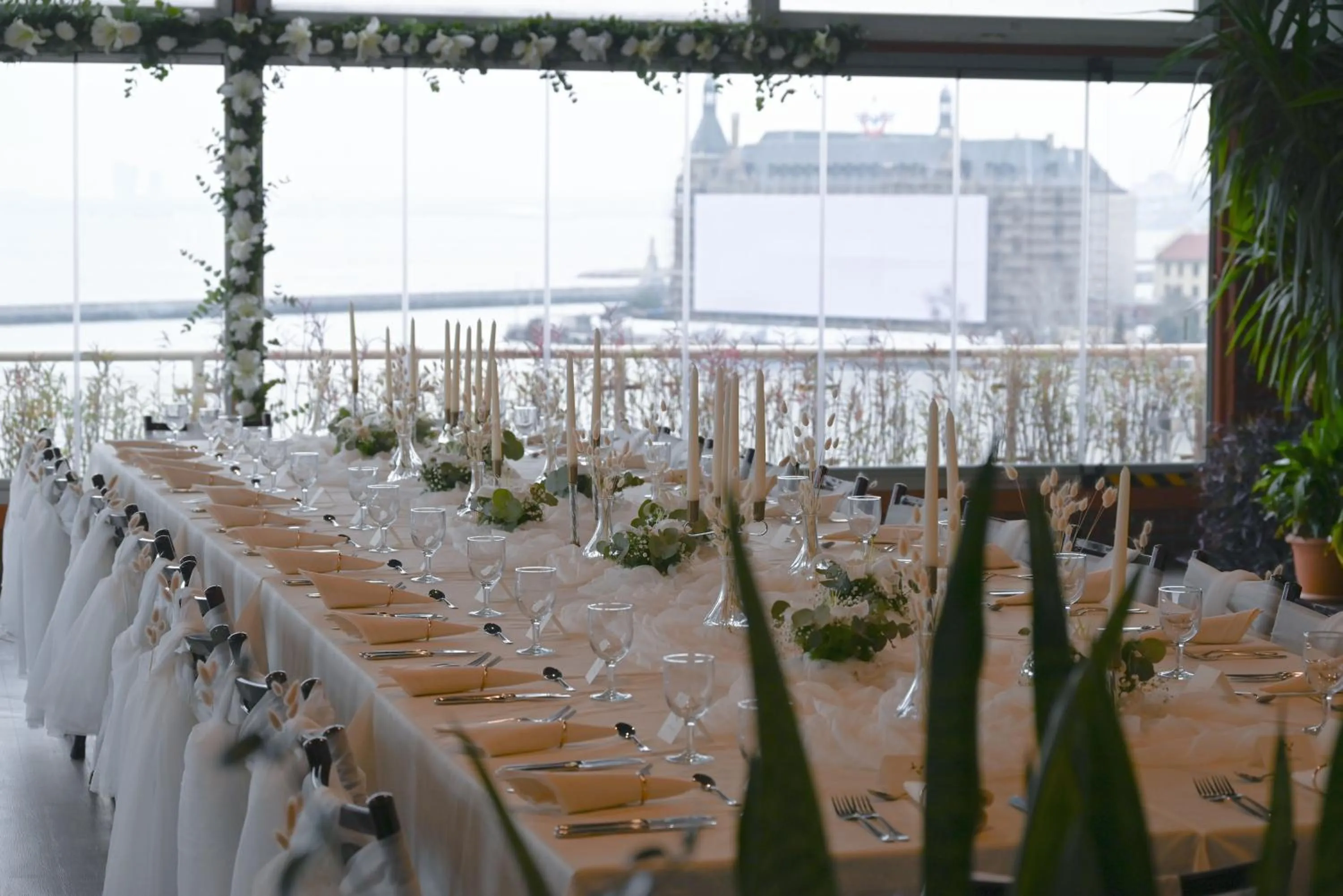 Restaurant/places to eat in Kadıköy Rıhtım Hotel