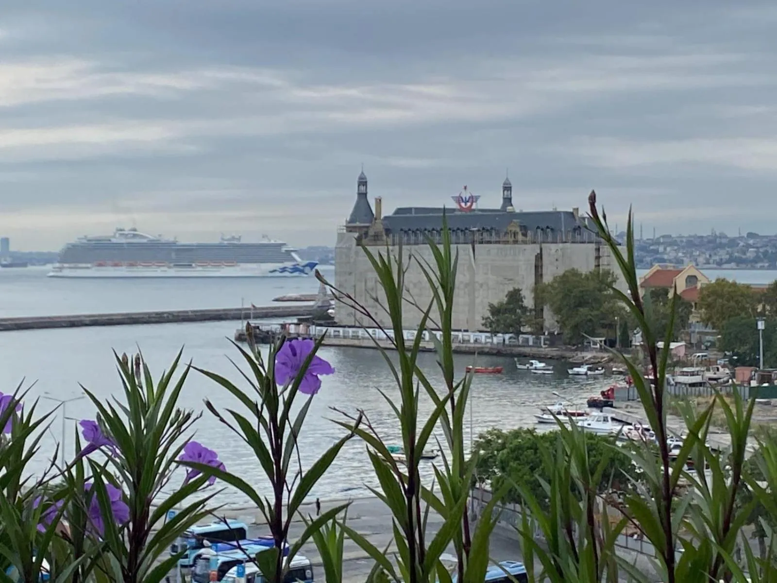 Sea view in Kadıköy Rıhtım Hotel