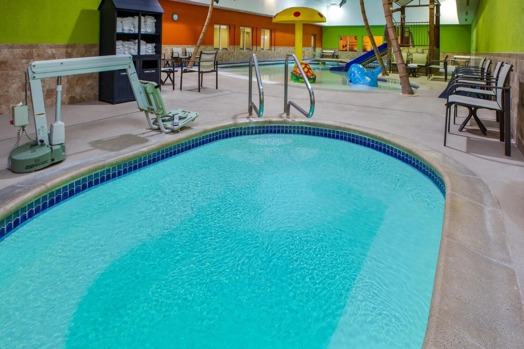 Swimming pool in Holiday Inn Express Fremont by IHG