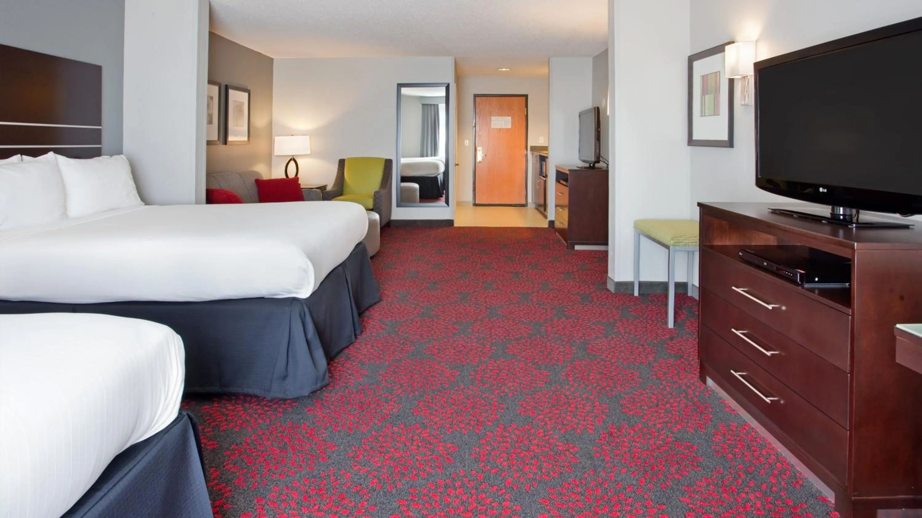 Photo of the whole room, Bed in Holiday Inn Express Fremont by IHG