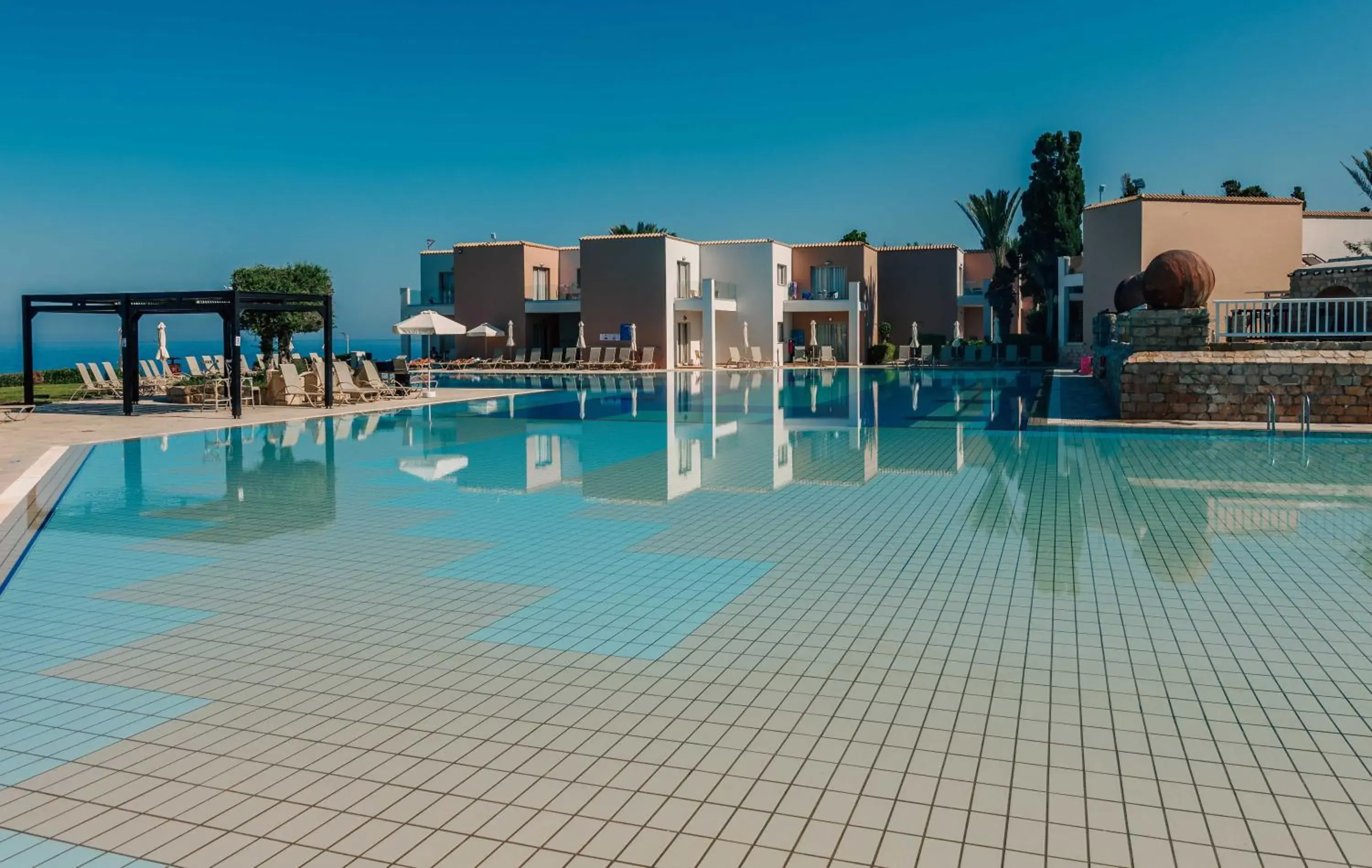 Property building in Atlantica Akteon Property building in Atlantica Akteon