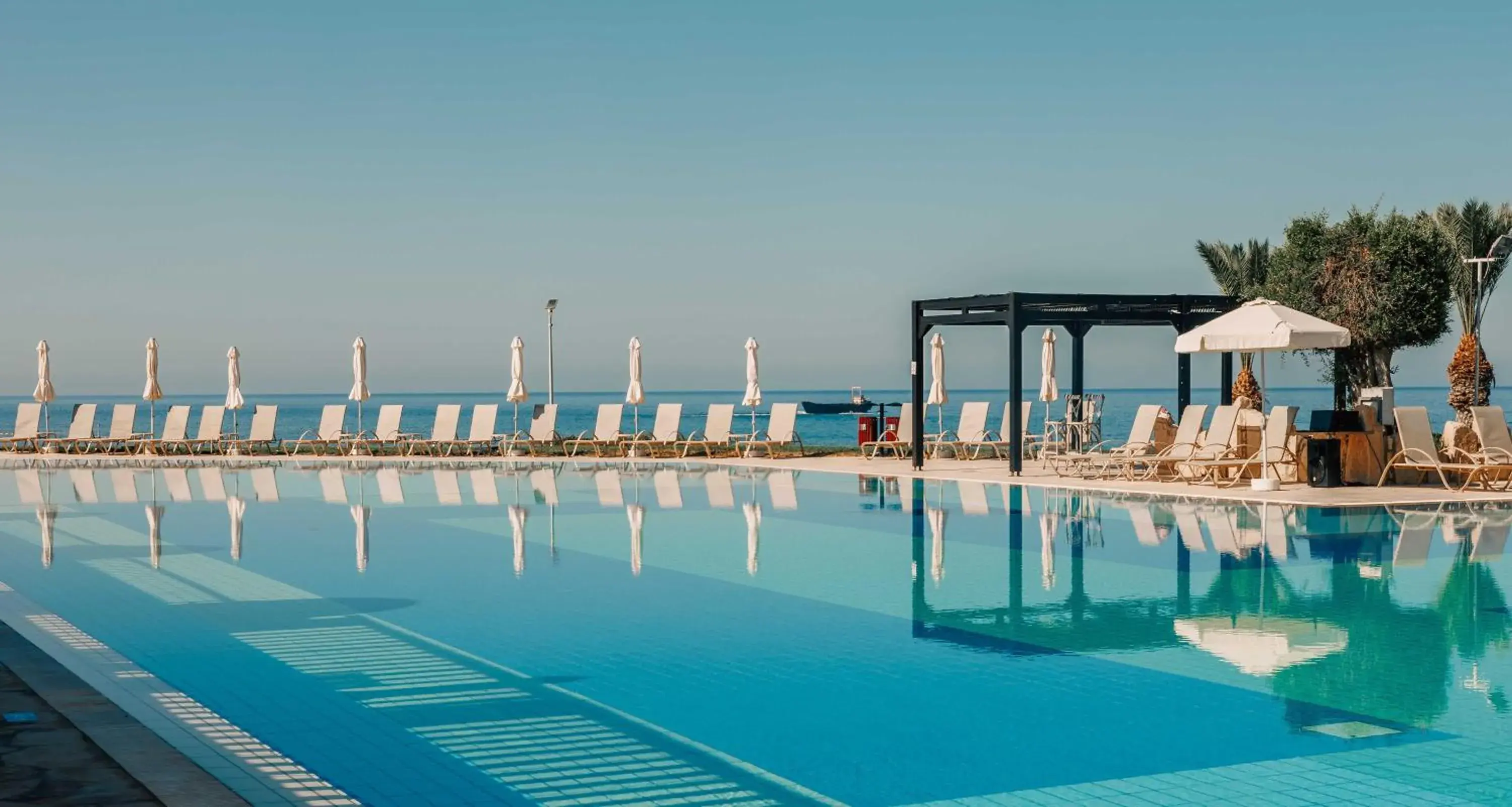 Lounge or bar in Atlantica Akteon Lounge or bar in Atlantica Akteon