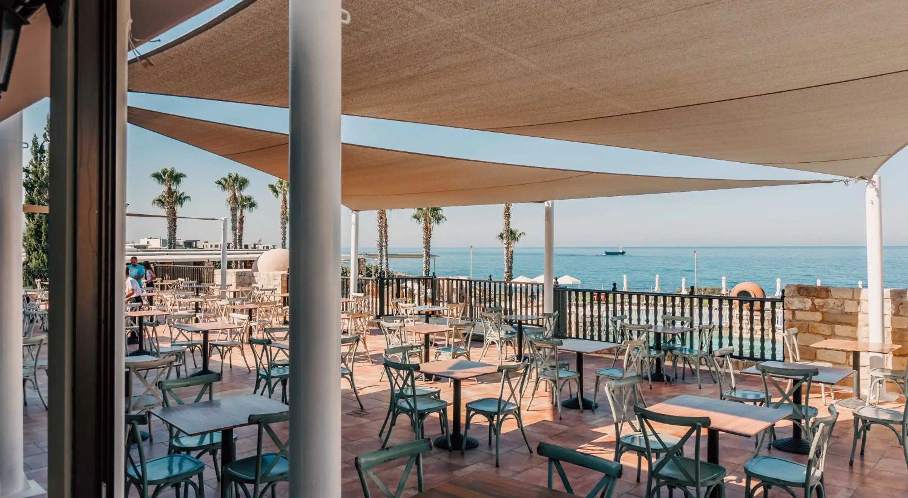 Restaurant/places to eat in Atlantica Akteon Restaurant/places to eat in Atlantica Akteon