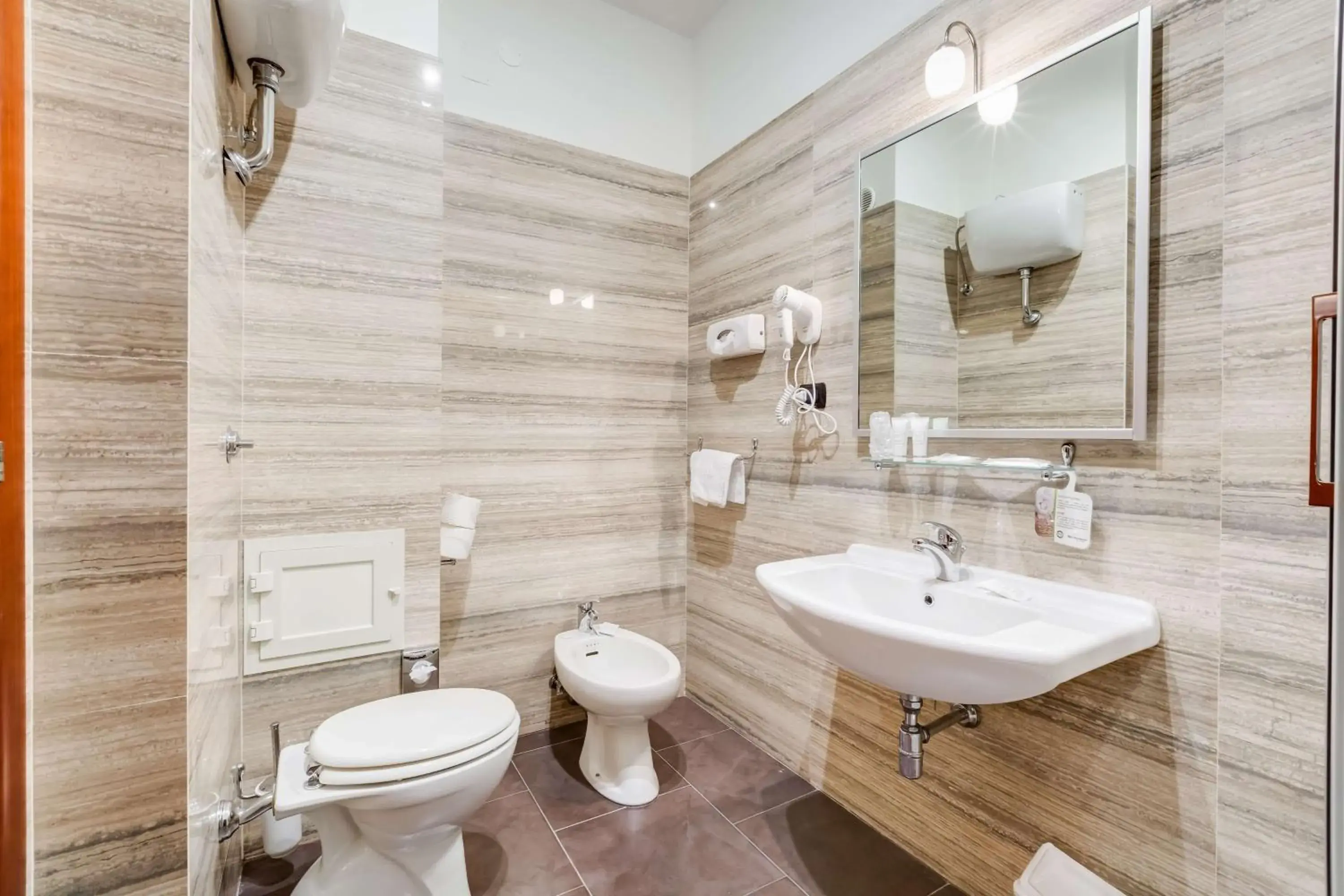 Standard Twin Room in Best Western Hotel Rocca Standard Twin Room in Best Western Hotel Rocca