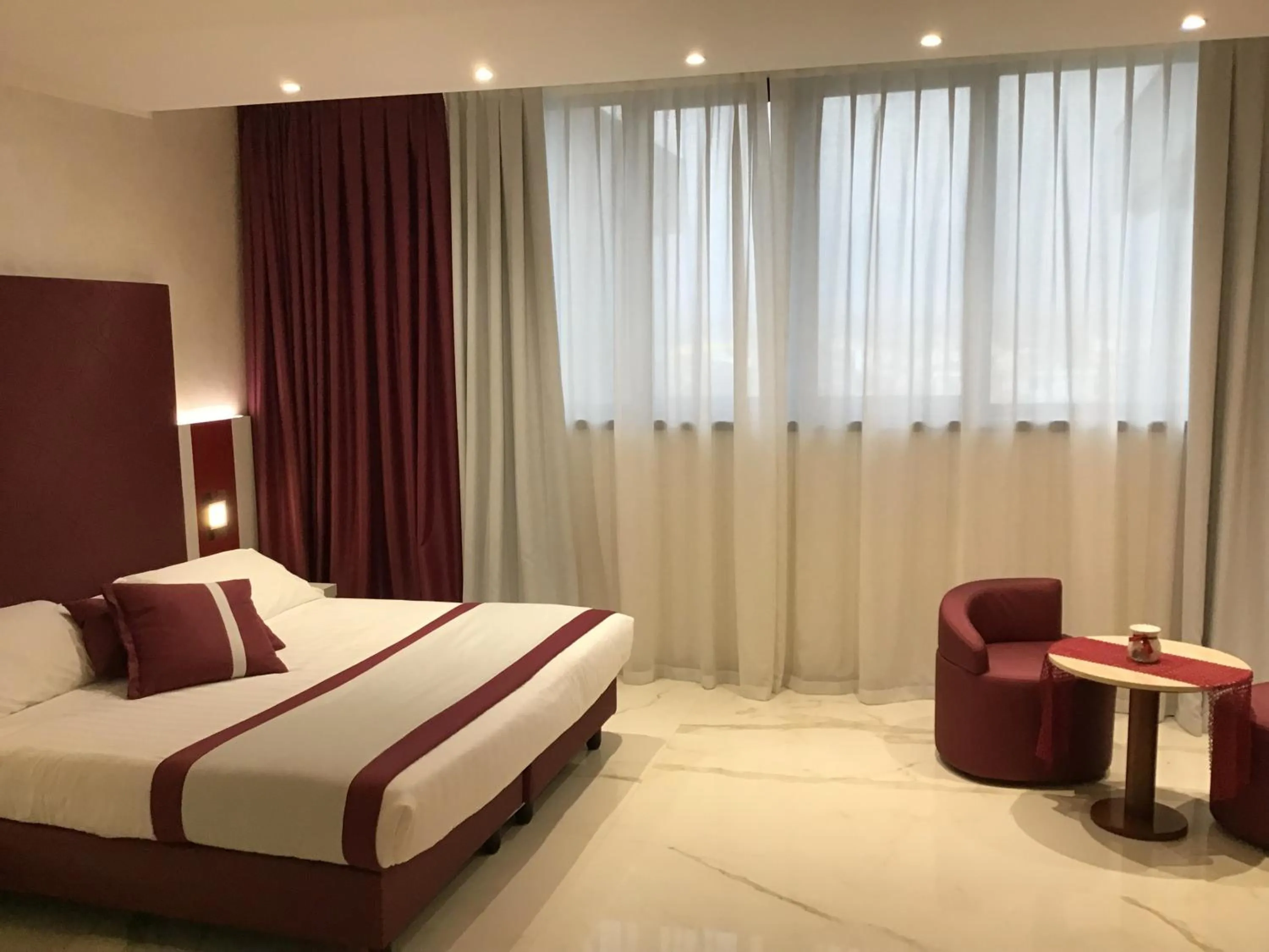 Bathroom, Bed in Best Western Hotel Rocca