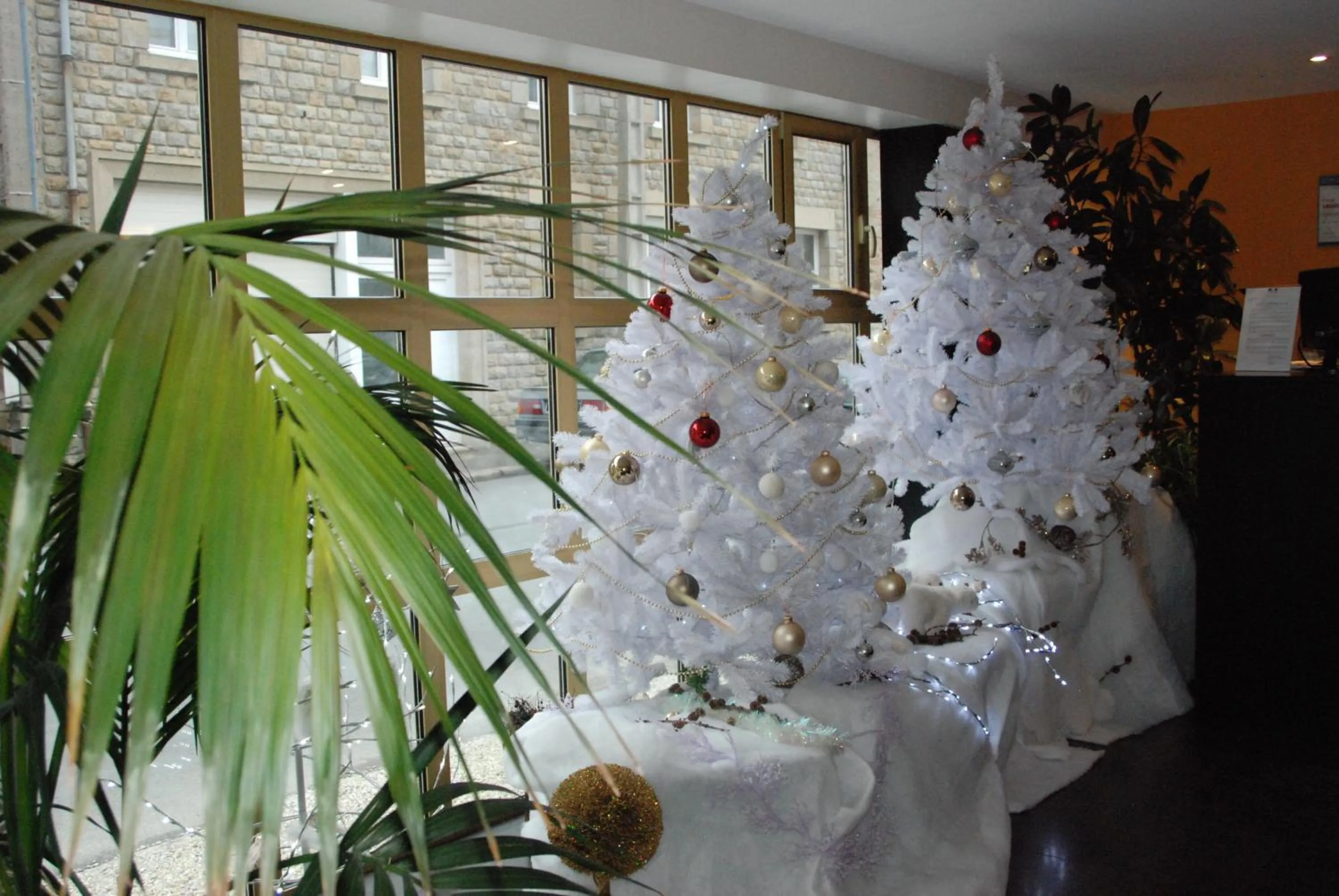 Lobby or reception in Hôtel Ariane & SPA