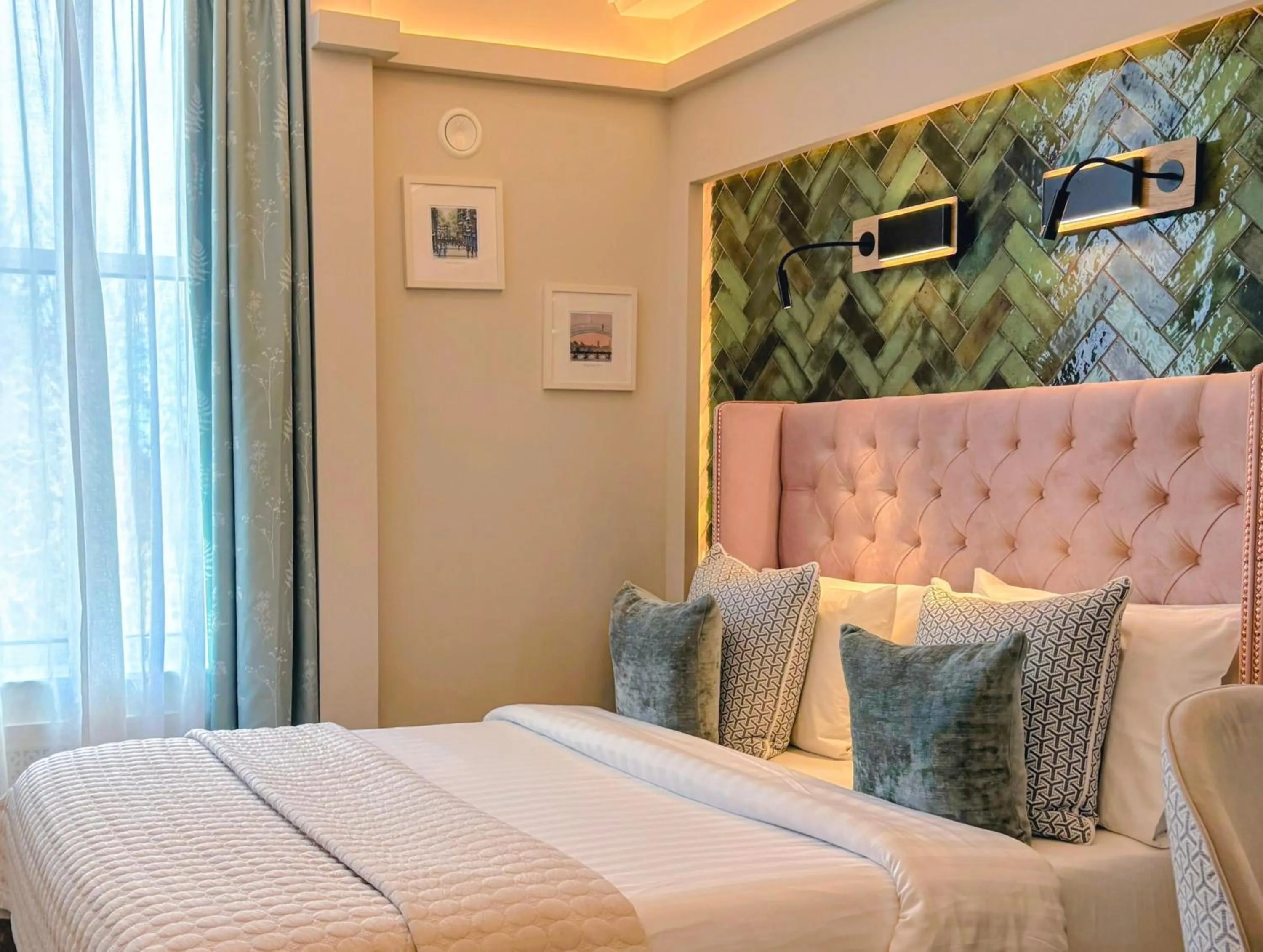 Bedroom, Bed in Roxford Lodge Hotel