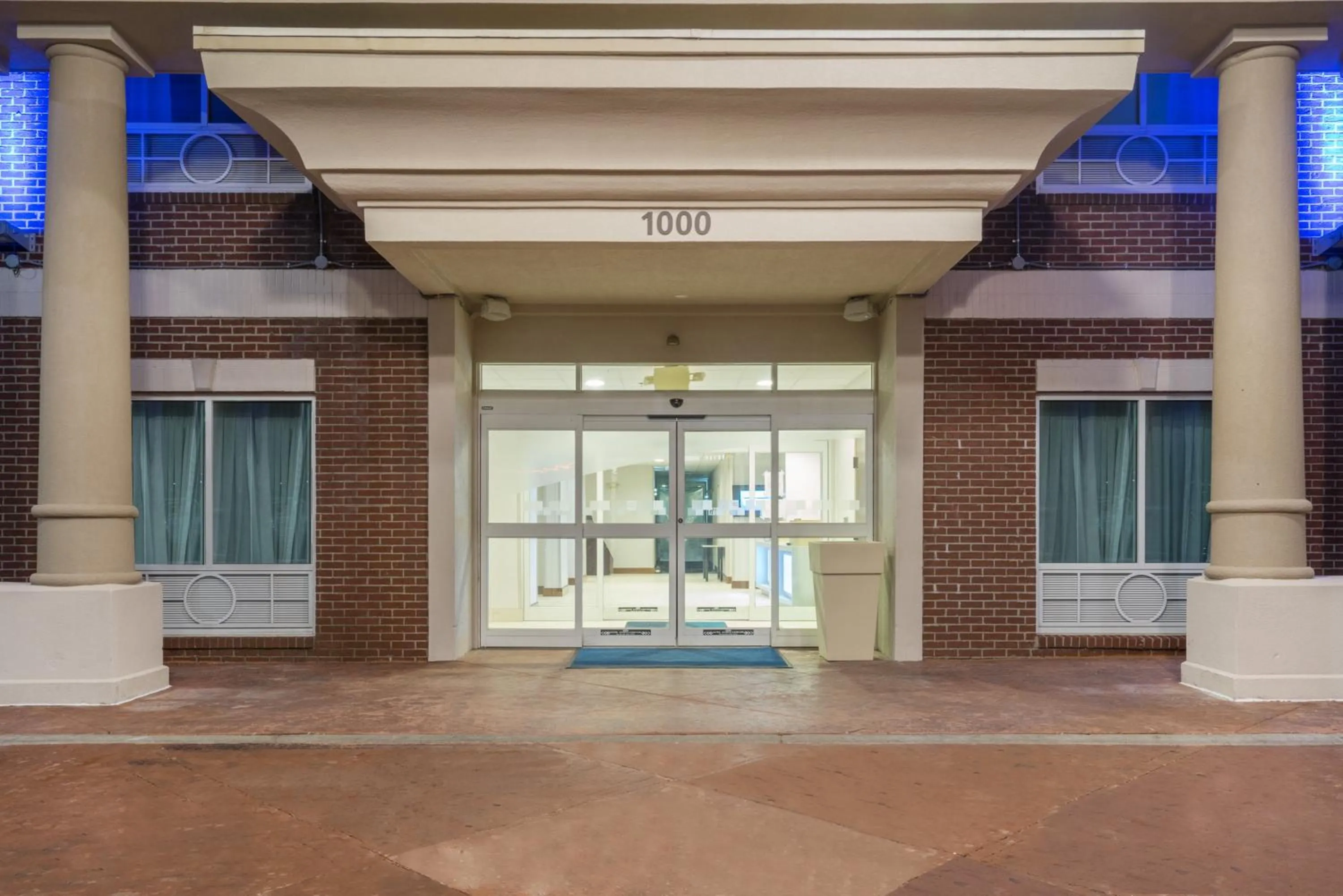 Property building in Holiday Inn Express Hotel & Suites Frankfort by IHG