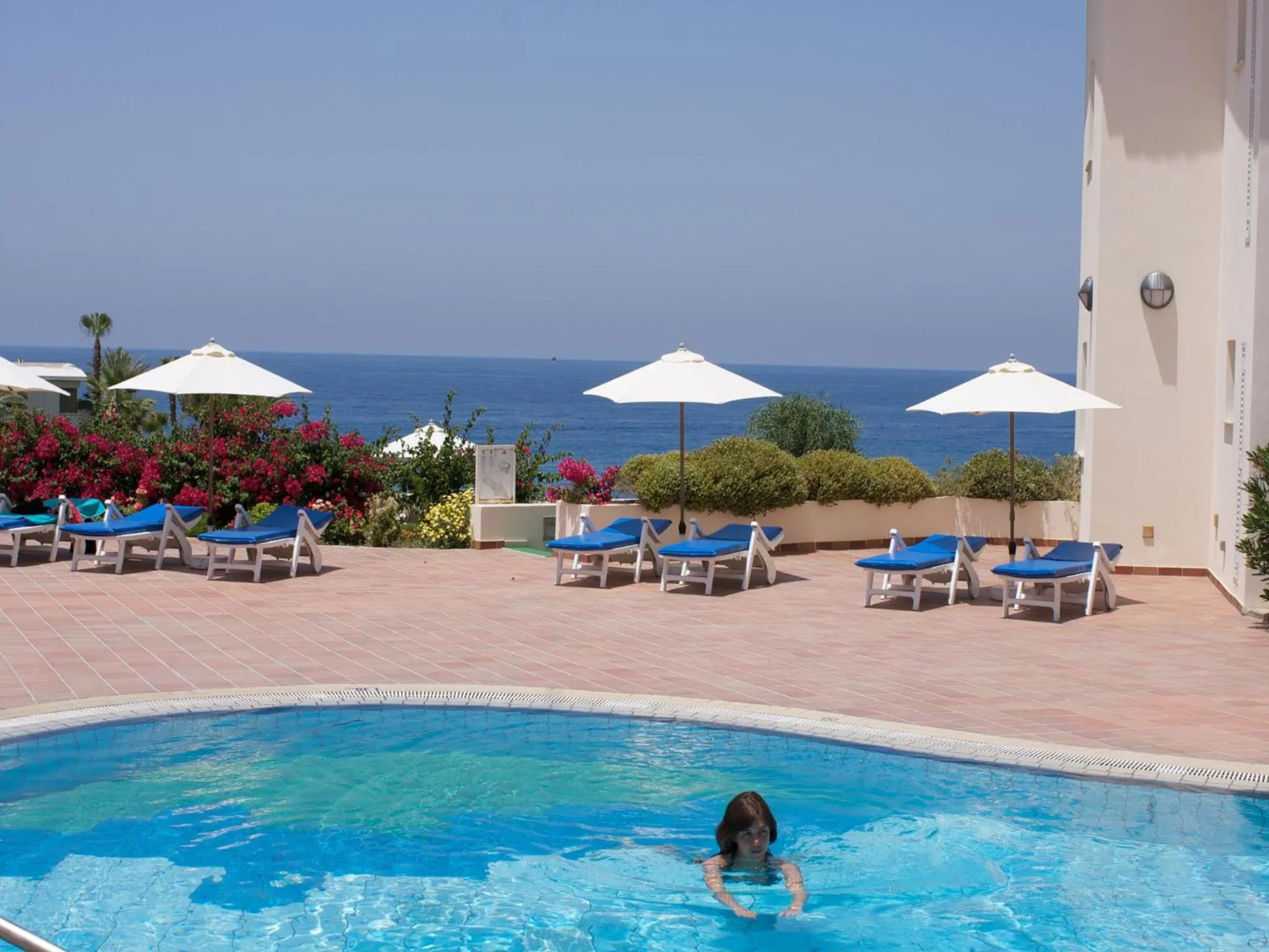 Area and facilities in Cynthiana Beach Hotel