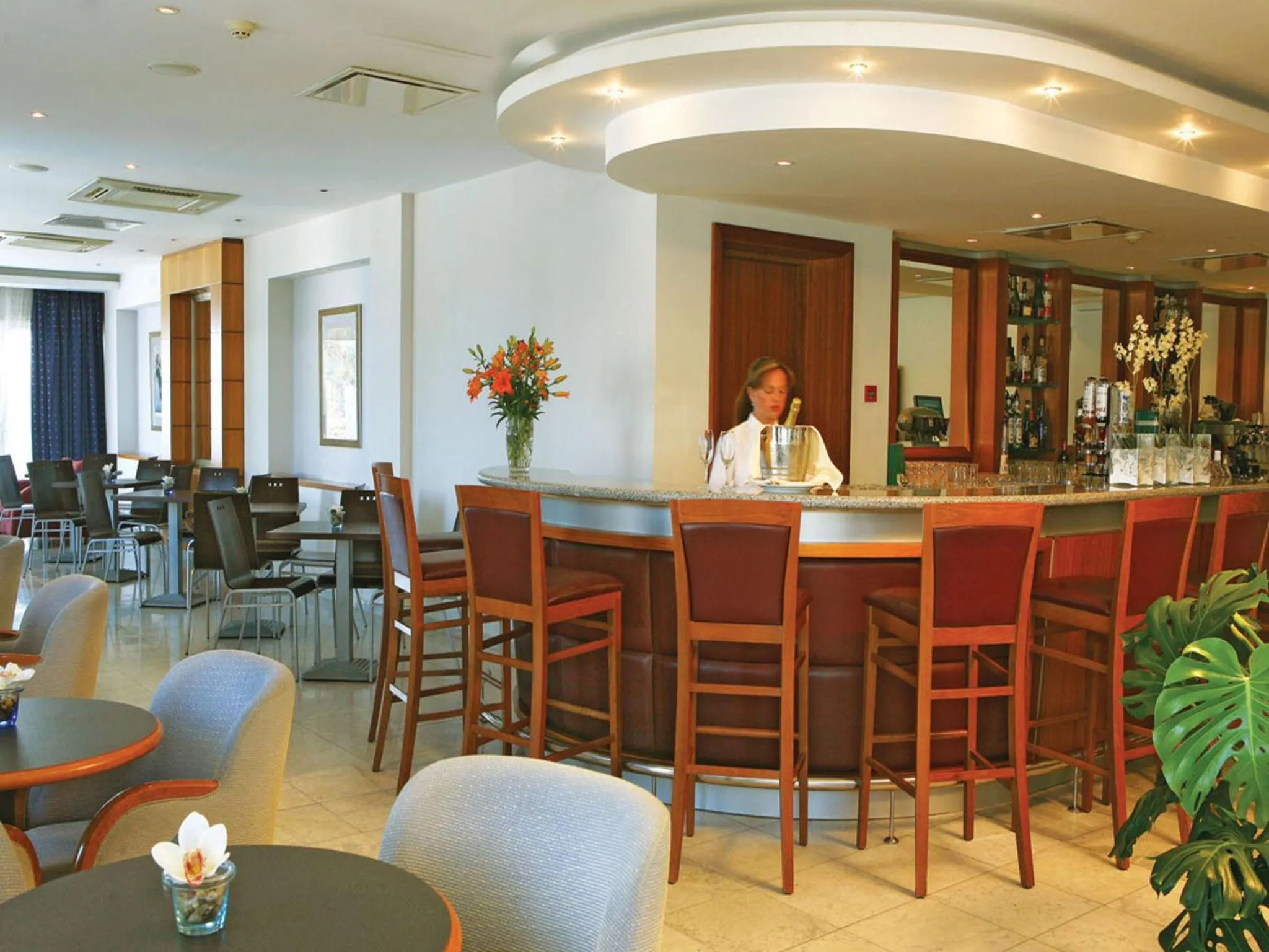 Lounge or bar in Cynthiana Beach Hotel