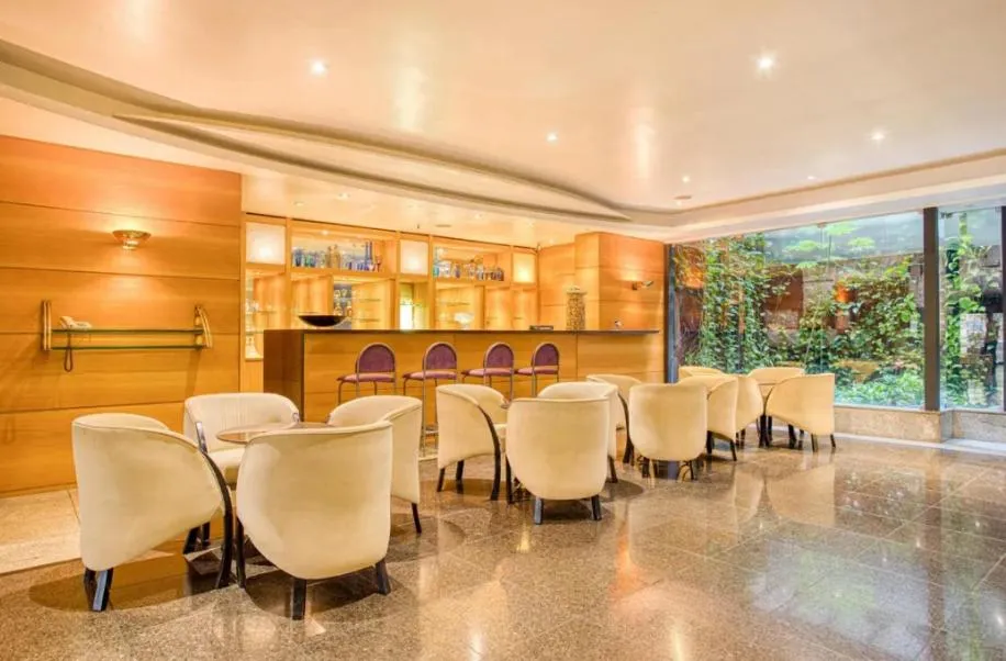 Seating area in Premier Copacabana Hotel