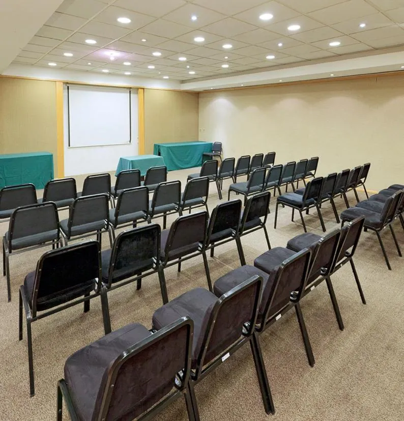 Meeting/conference room in Premier Copacabana Hotel