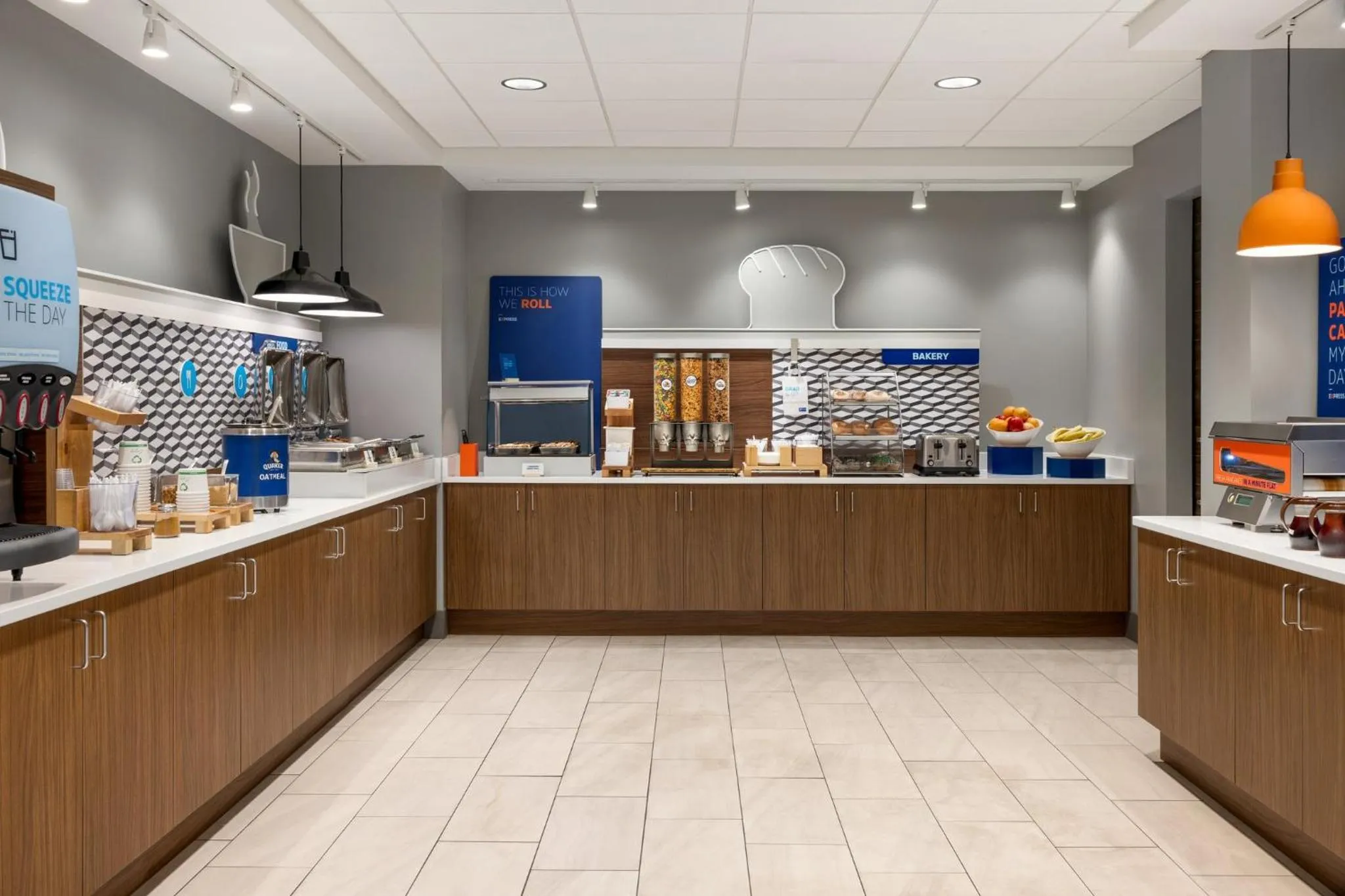 Breakfast in Holiday Inn Express Hotel & Suites Hagerstown by IHG