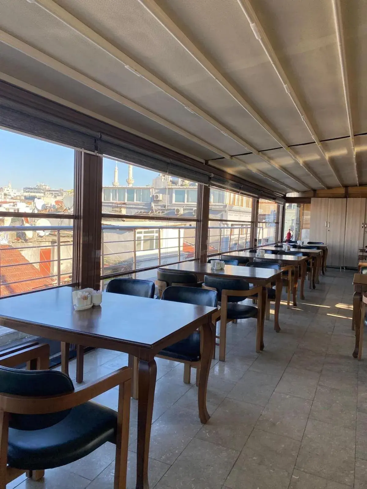 Restaurant/places to eat in Istanbul River Hotel Restaurant/places to eat in Istanbul River Hotel