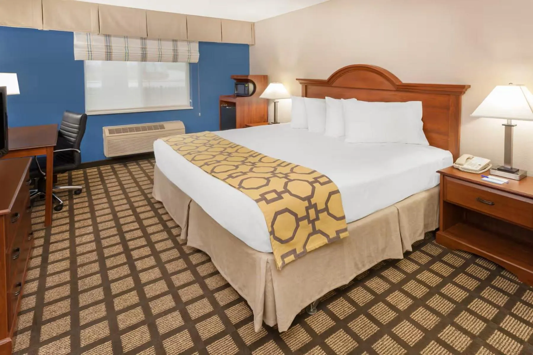 Bed in Baymont by Wyndham Galesburg