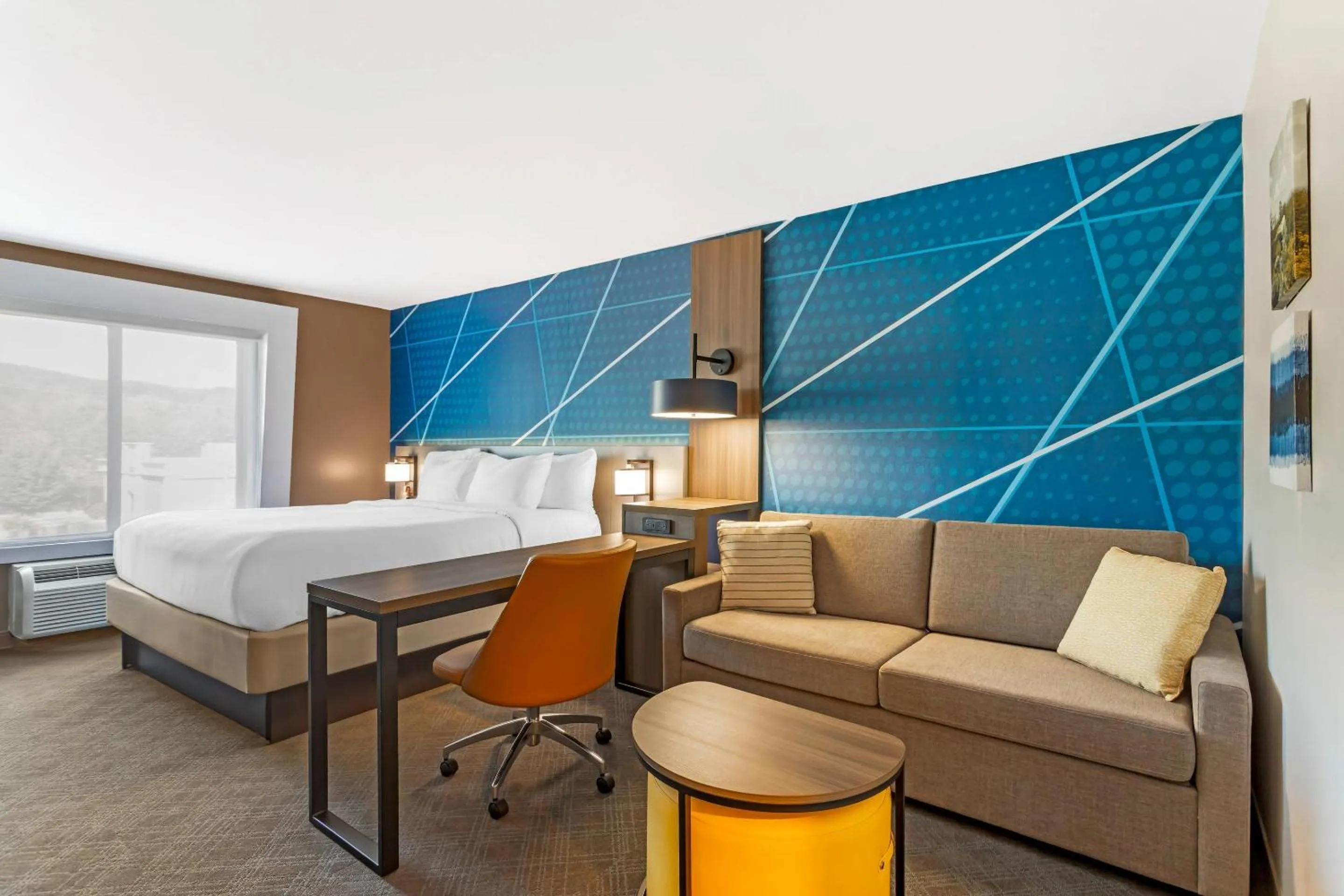 Bedroom, Bed in Comfort Inn Dayton South