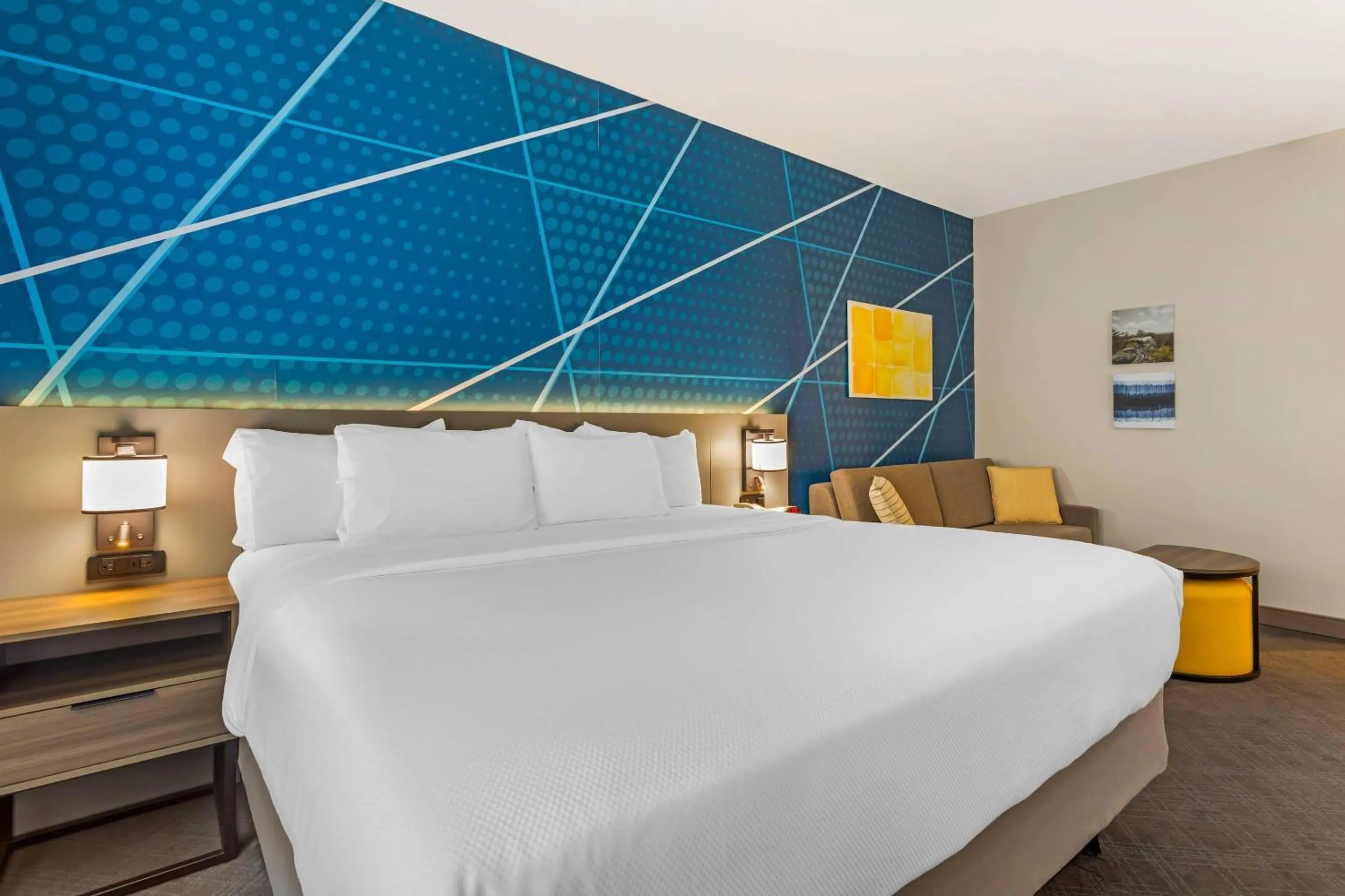 Bedroom, Bed in Comfort Inn Dayton South